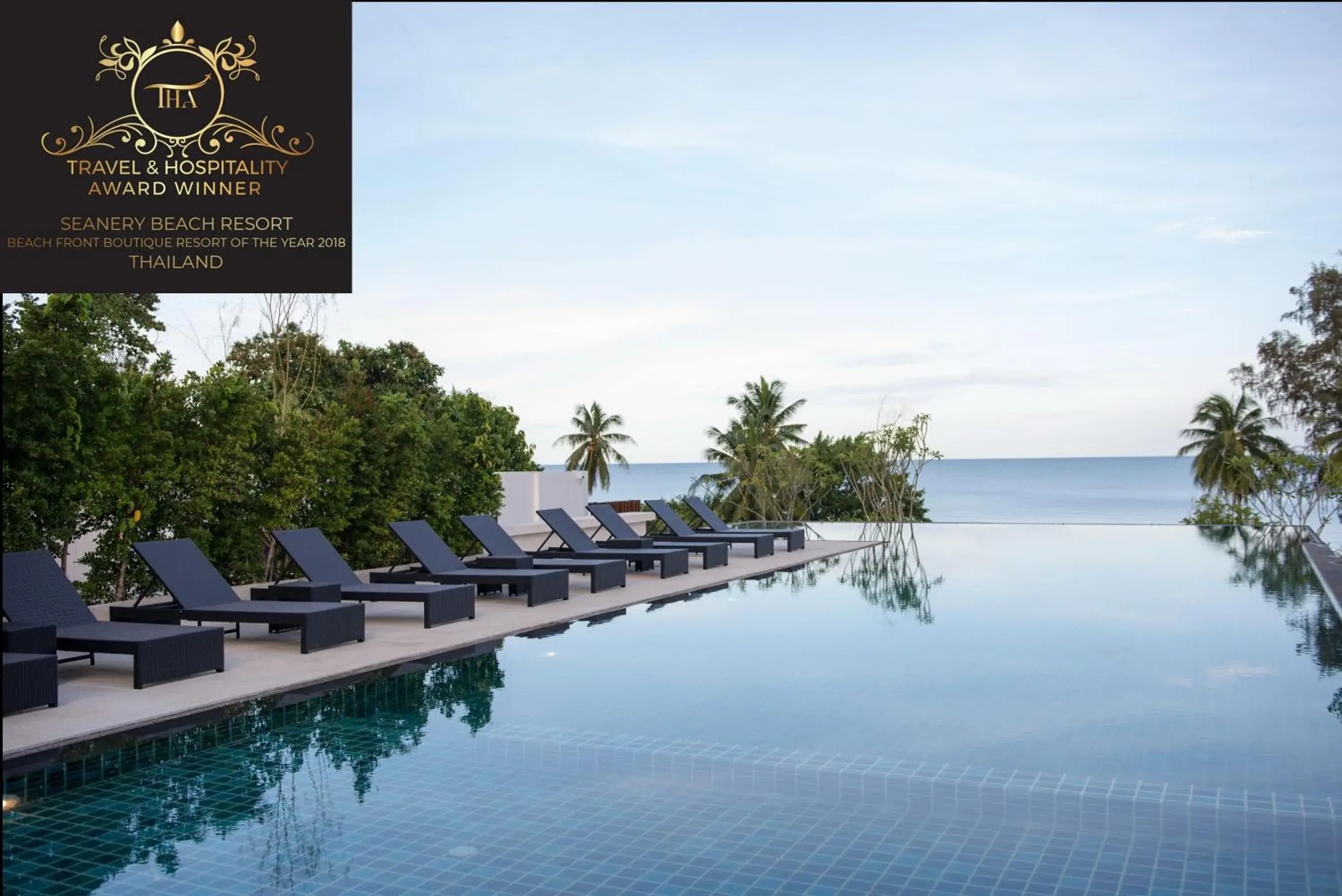 Swimming pool in SEAnery Beach Resort Swimming pool in SEAnery Beach Resort