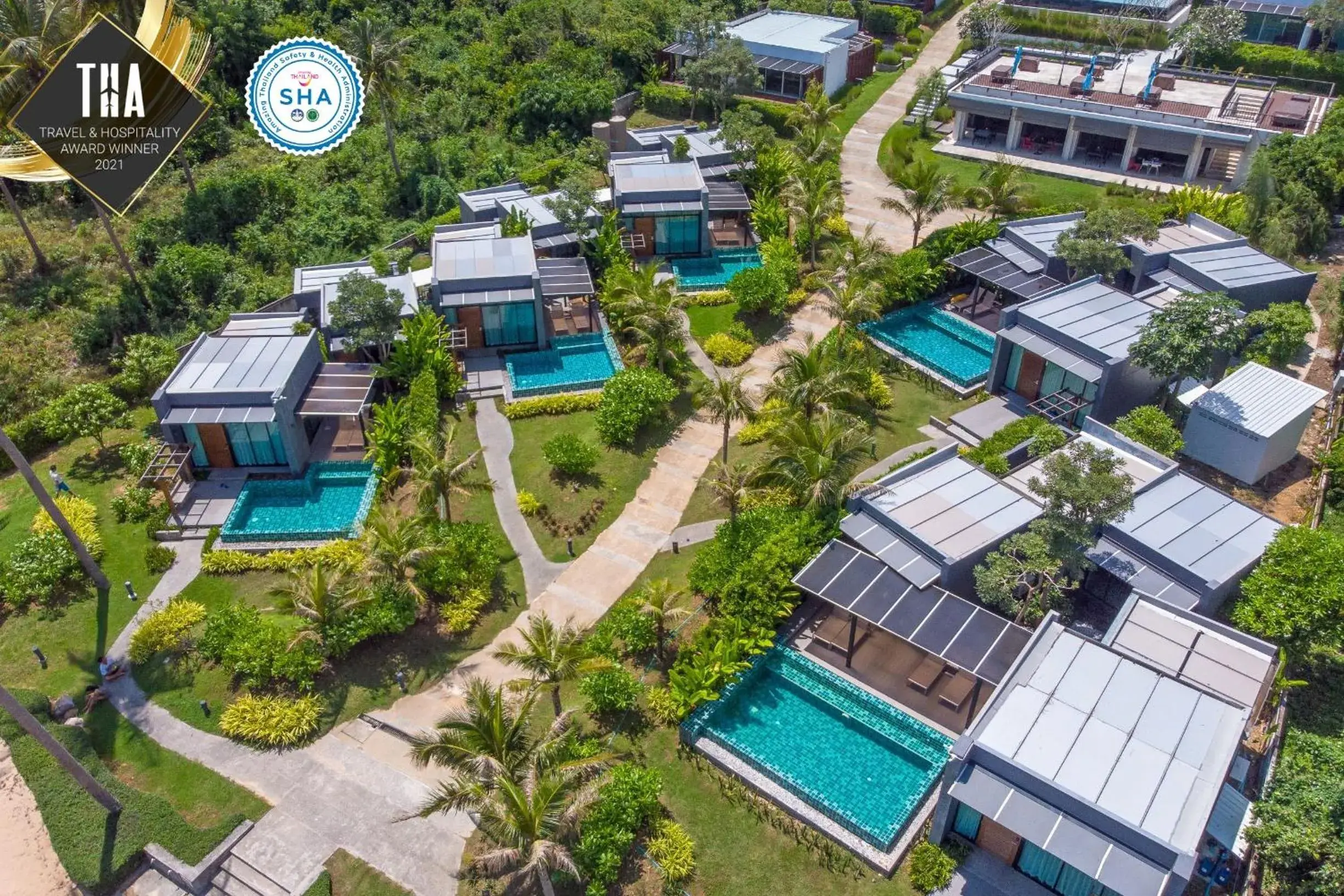 Property building in SEAnery Beach Resort Property building in SEAnery Beach Resort