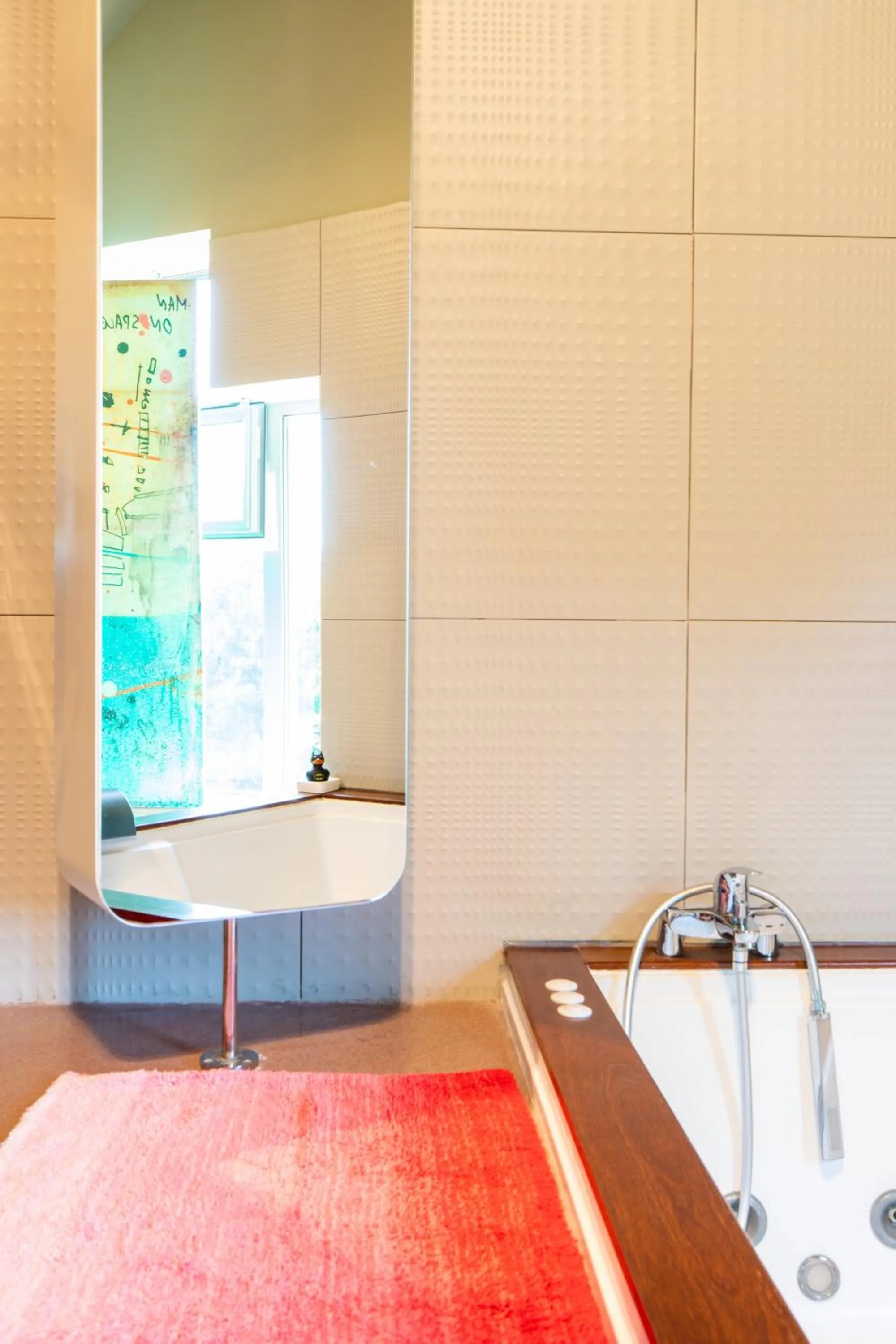 Hot Tub in Presbytère de Pancé