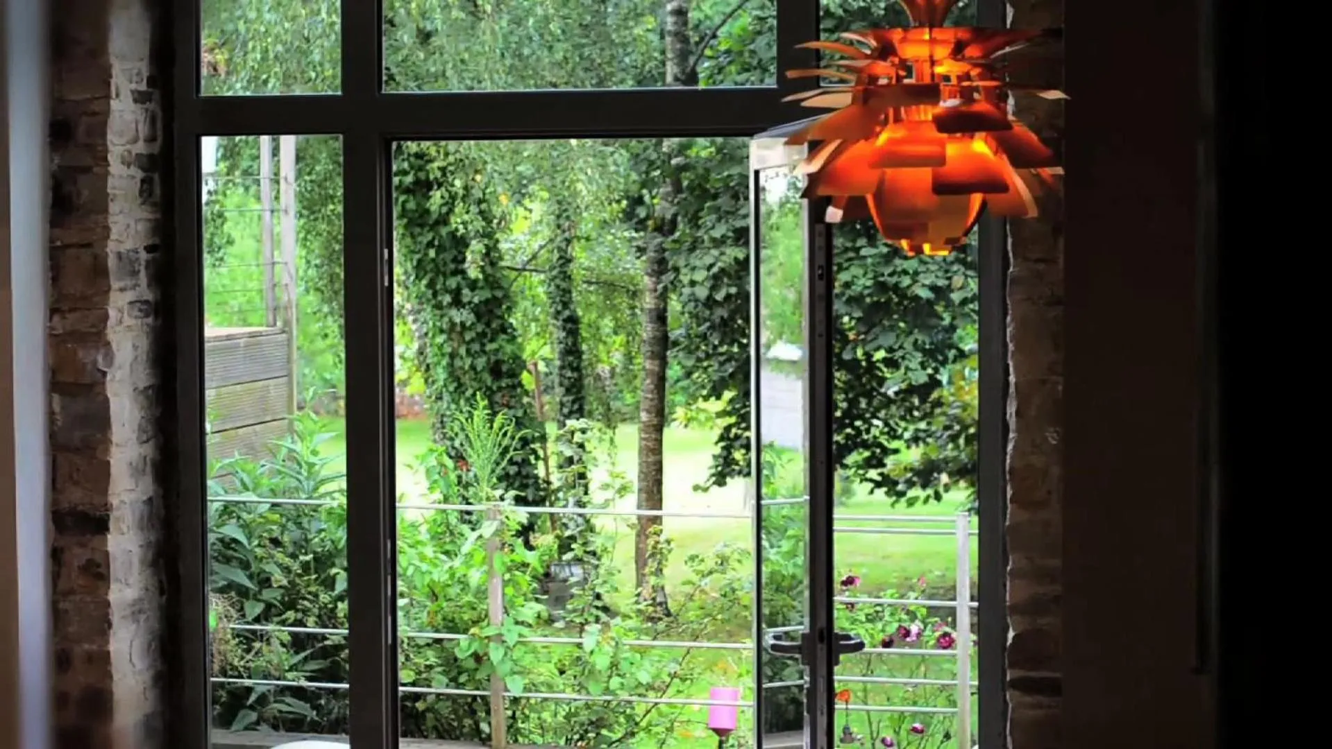 Garden view in Presbytère de Pancé