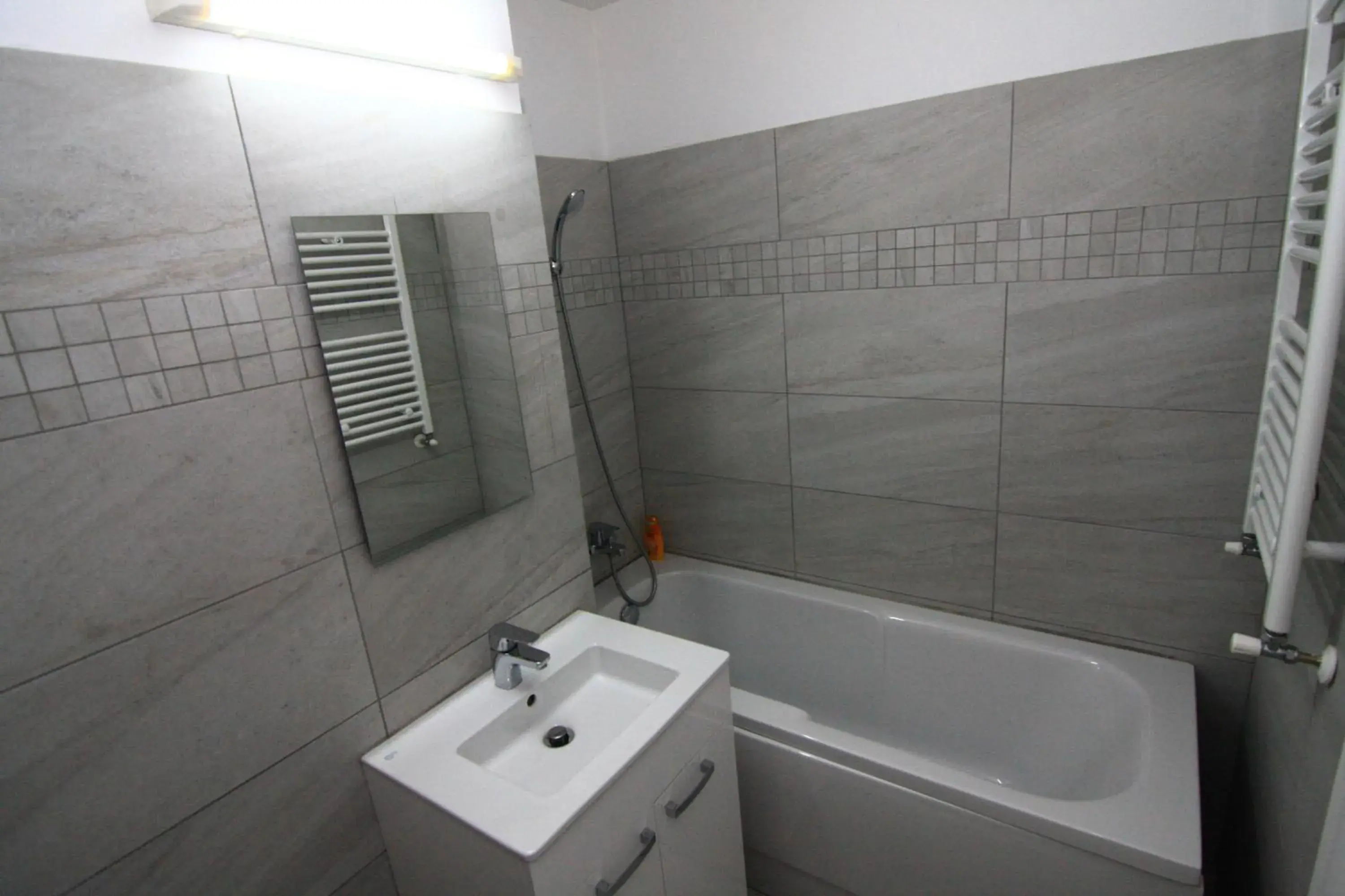 Standard One-Bedroom Apartment in Bucharest Last Minute Accommodation Standard One-Bedroom Apartment in Bucharest Last Minute Accommodation