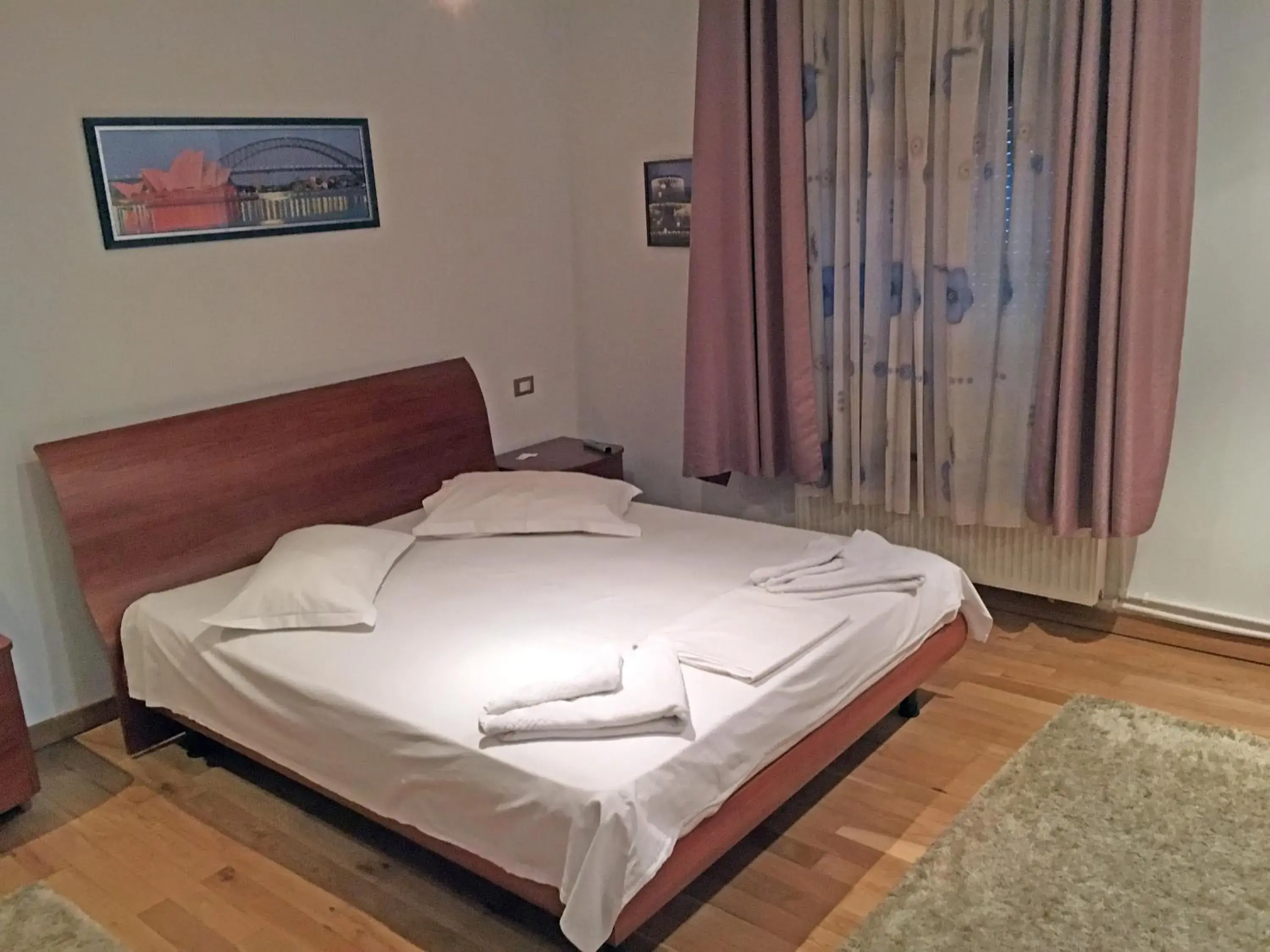 One-Bedroom Apartment with Terrace in Bucharest Last Minute Accommodation One-Bedroom Apartment with Terrace in Bucharest Last Minute Accommodation