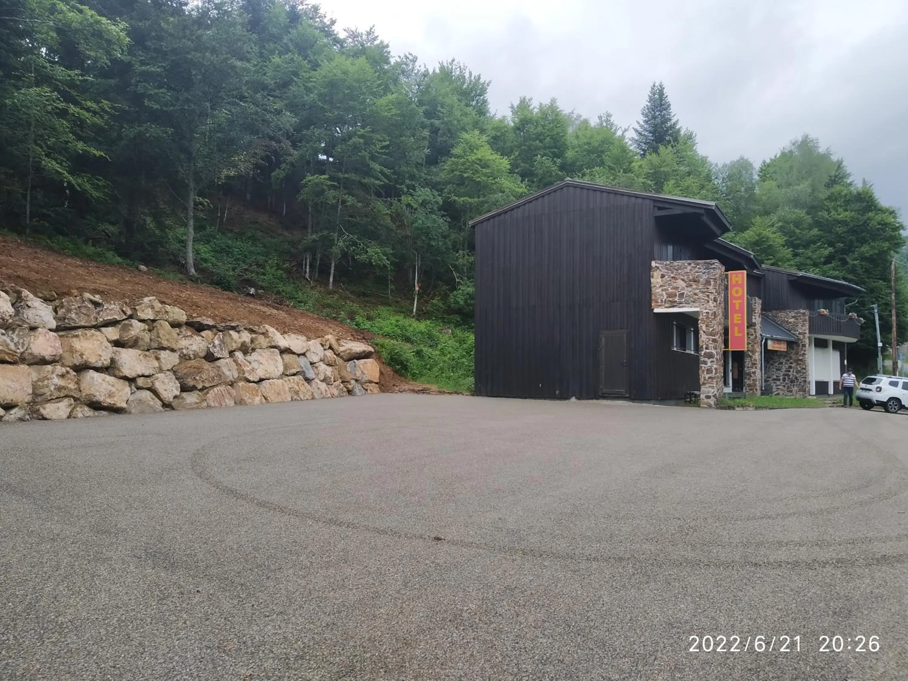 Parking in Chalet Hotel Les Marmottes 2 étoiles NN