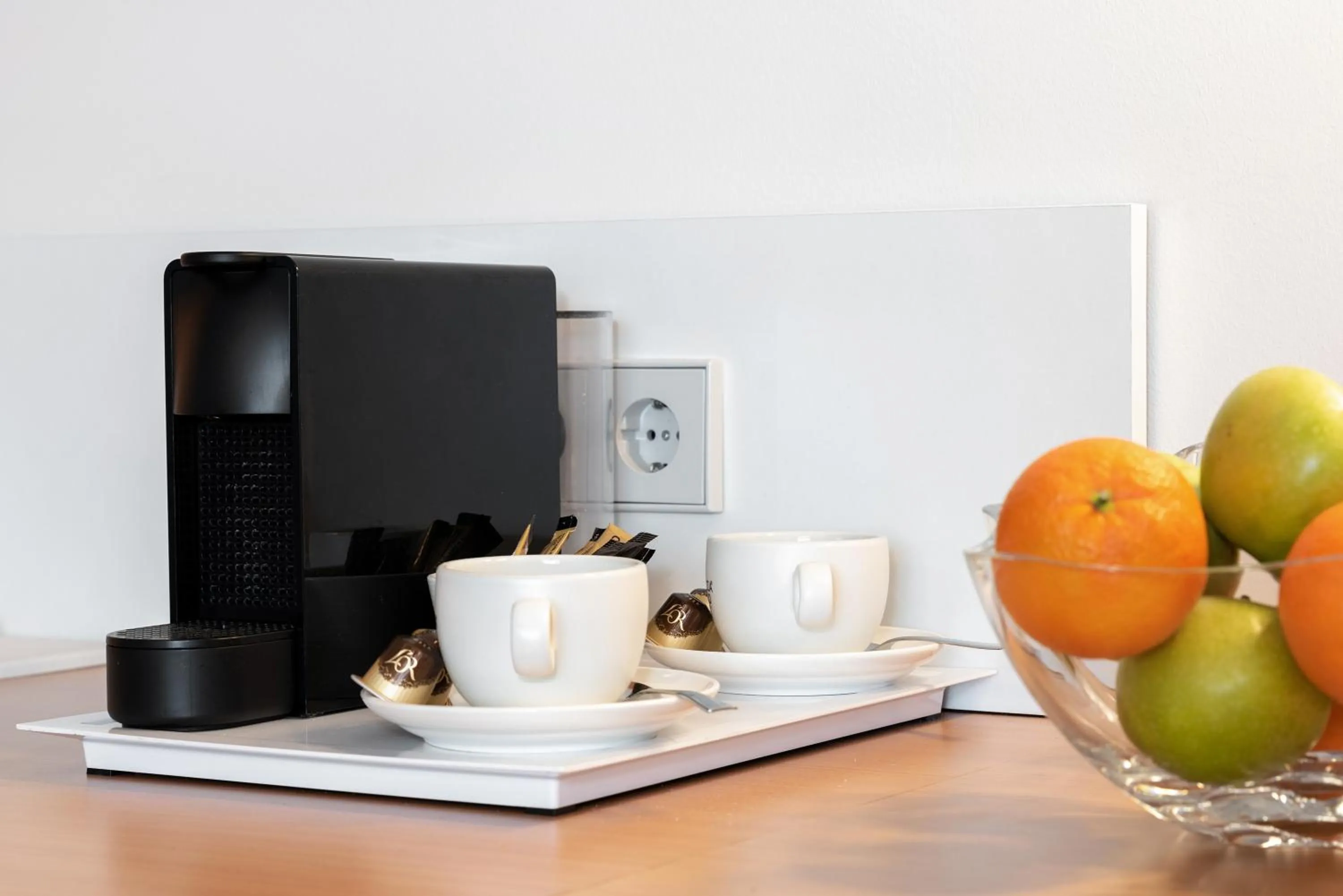 Coffee/tea facilities in Hotel Sophia by Tartuhotels