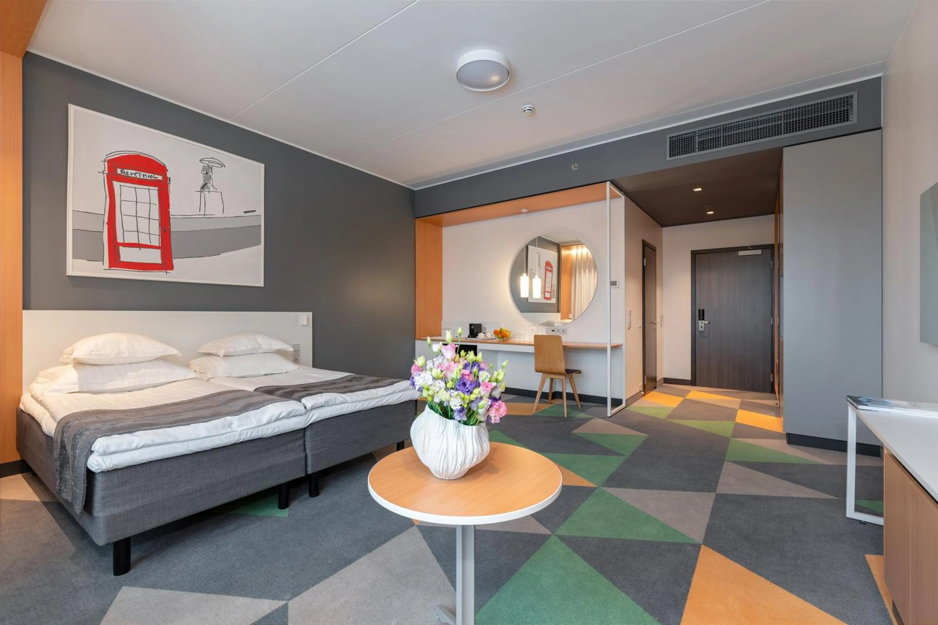 Photo of the whole room, Bed in Hotel Sophia by Tartuhotels