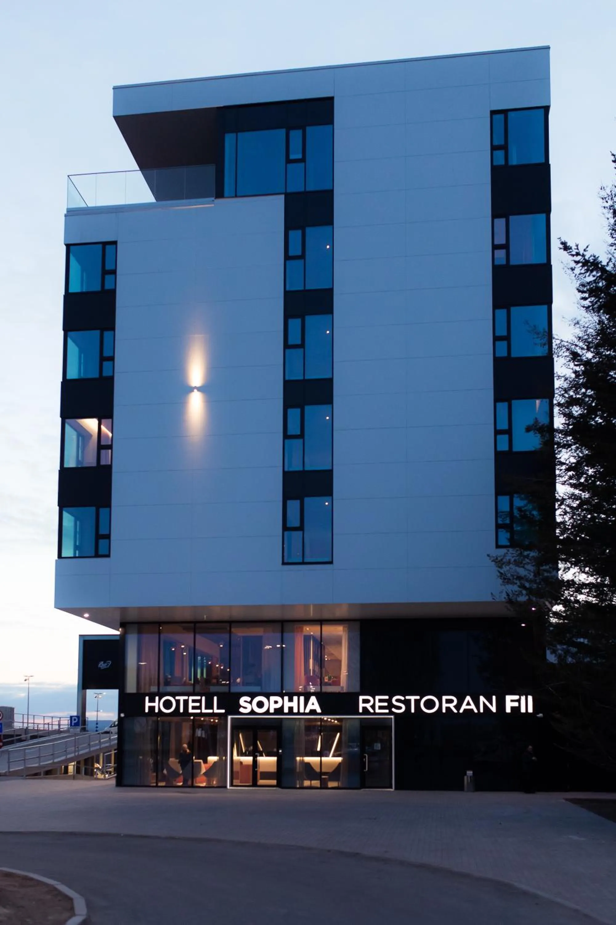 Property building in Hotel Sophia by Tartuhotels