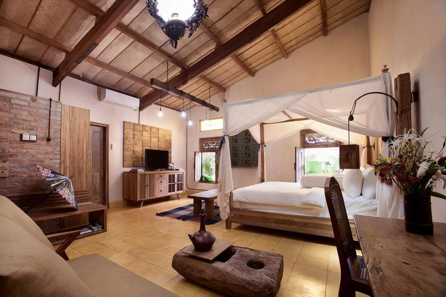 Bed in Desa Alamanis Resort Villa