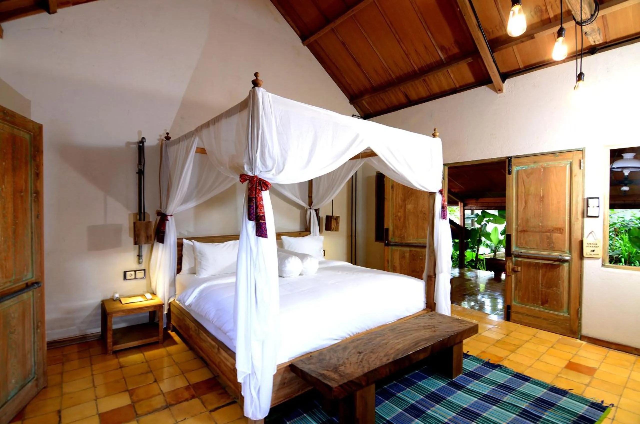 Bed in Desa Alamanis Resort Villa