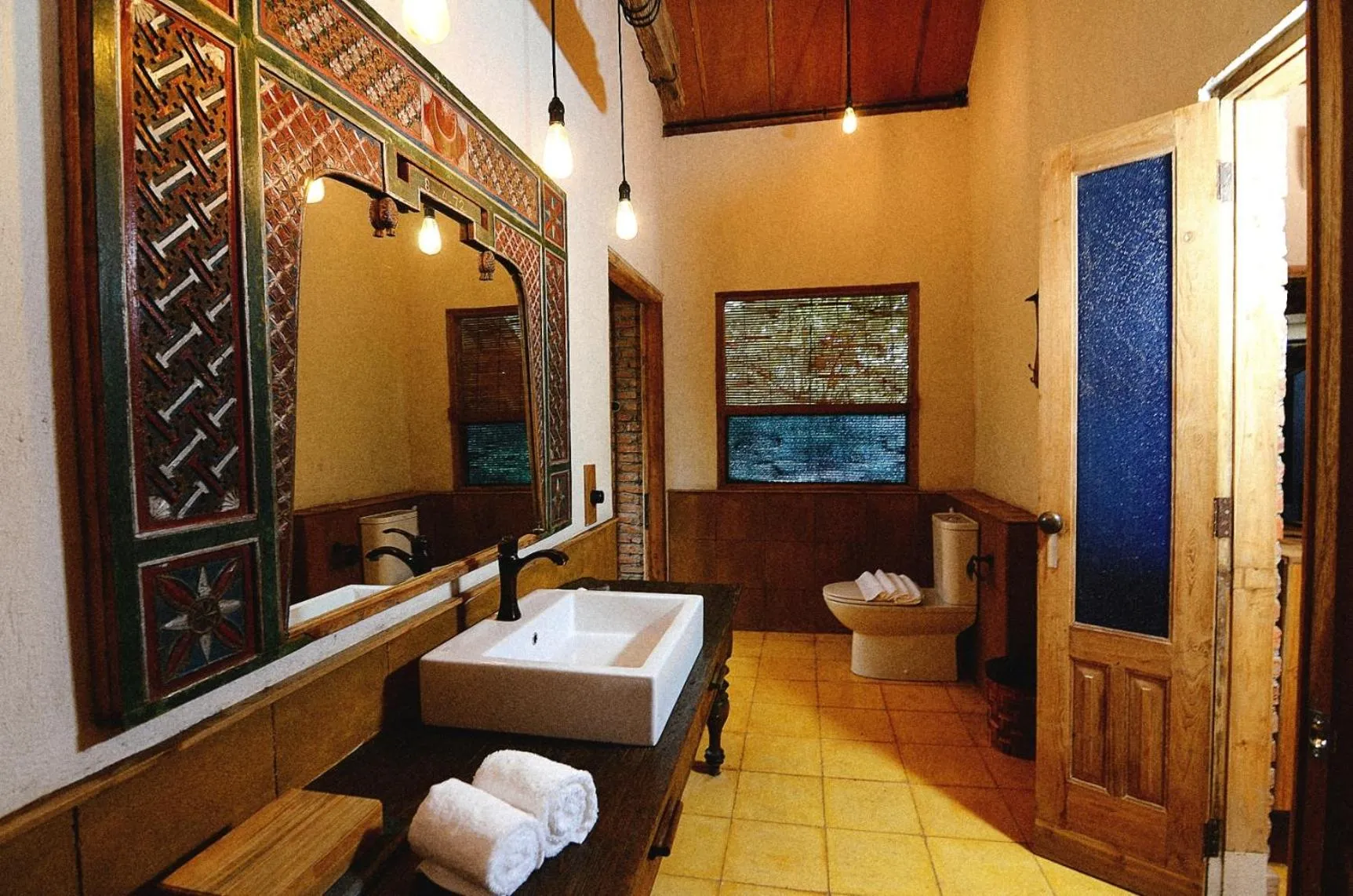 Bathroom, Bed in Desa Alamanis Resort Villa