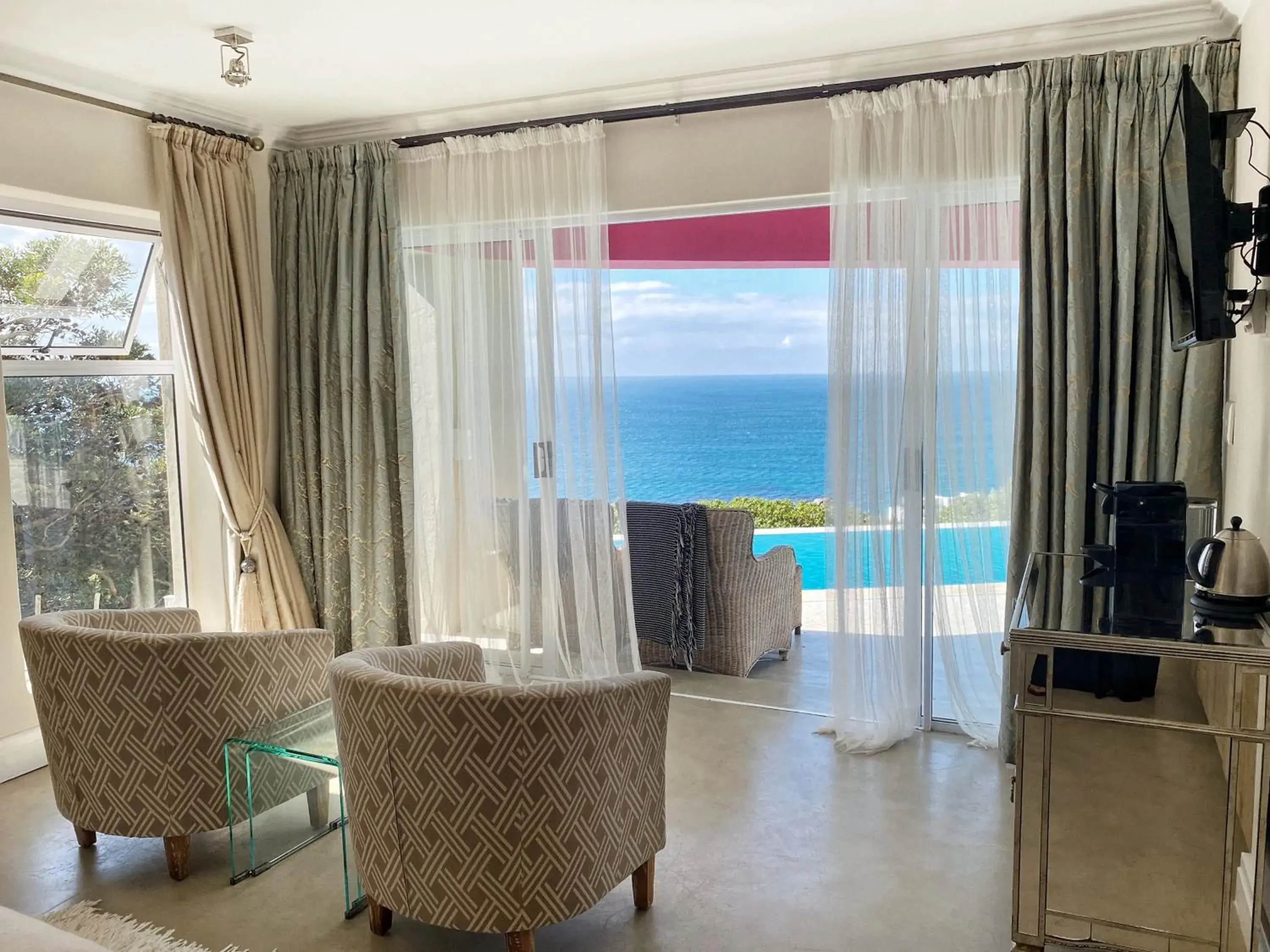 Deluxe Queen Room in Residence William French Deluxe Queen Room in Residence William French