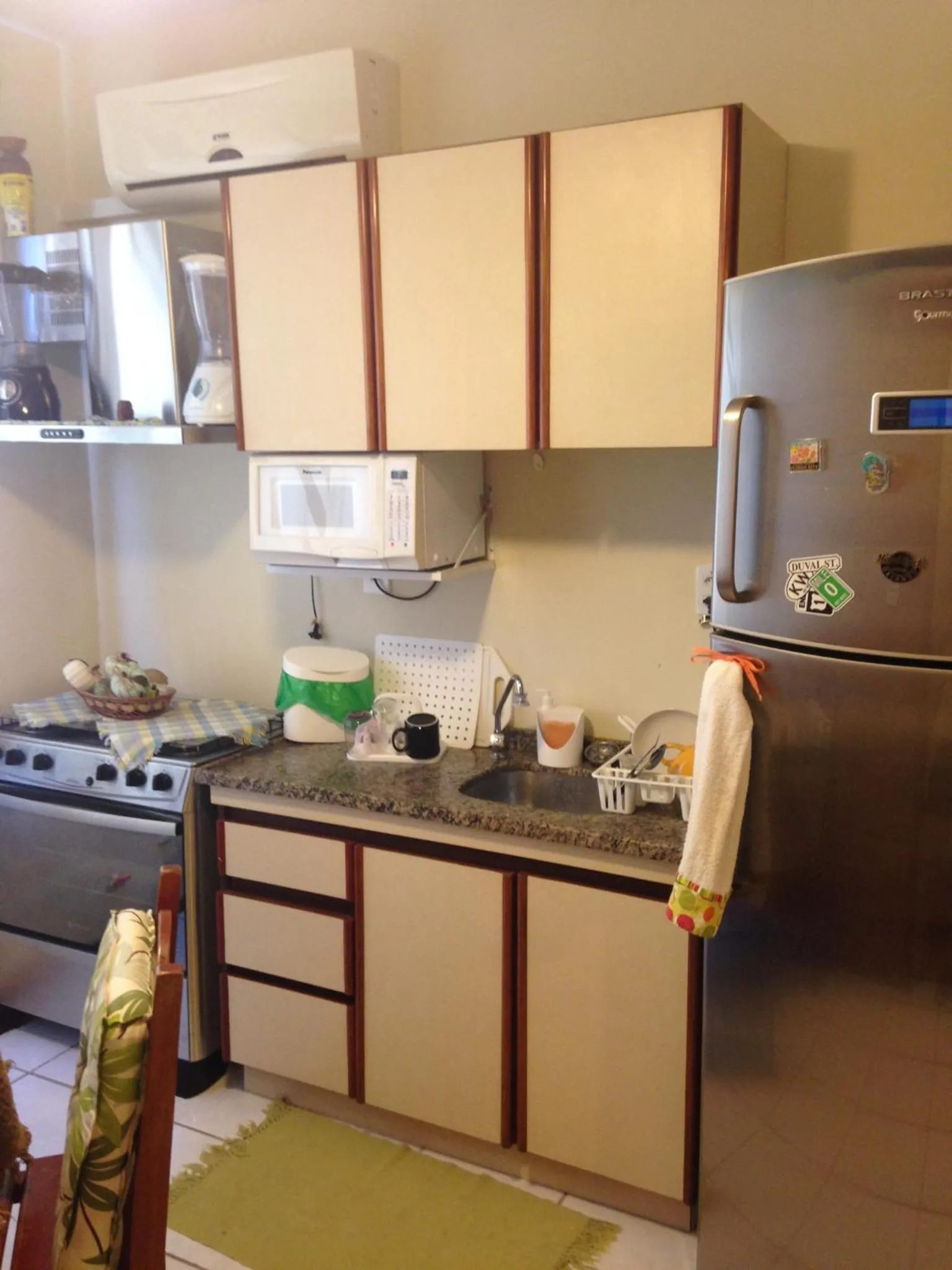 Communal kitchen in Condomínio Solar dos Reis