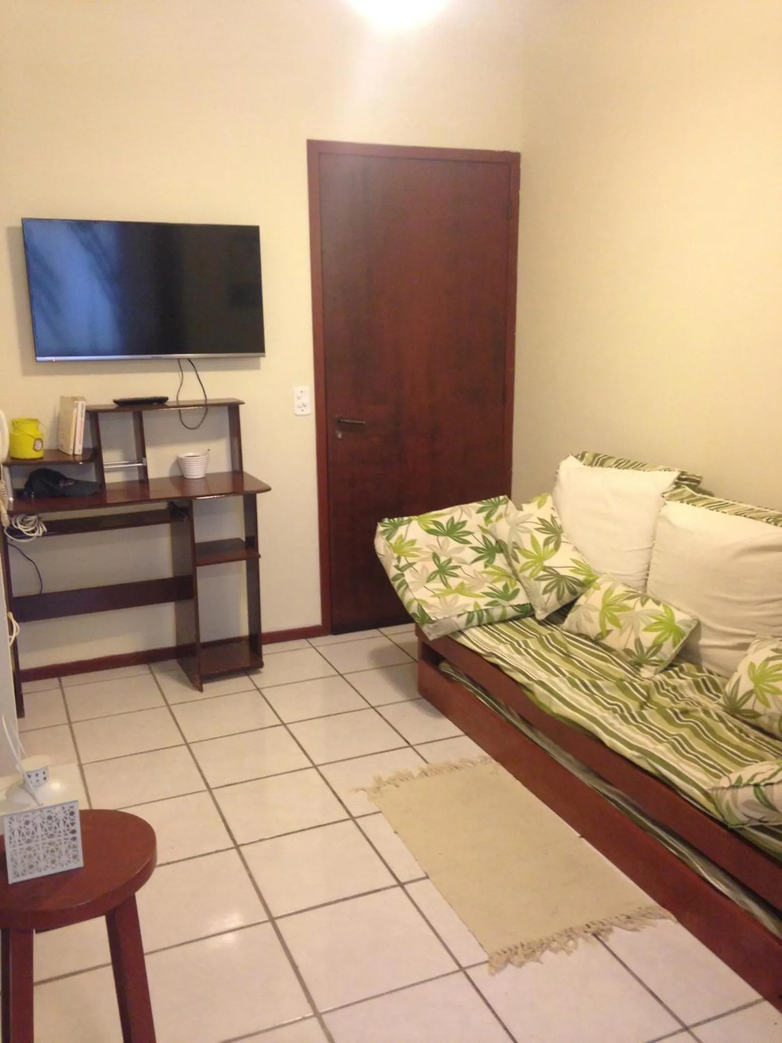 Living room, Bed in Condomínio Solar dos Reis
