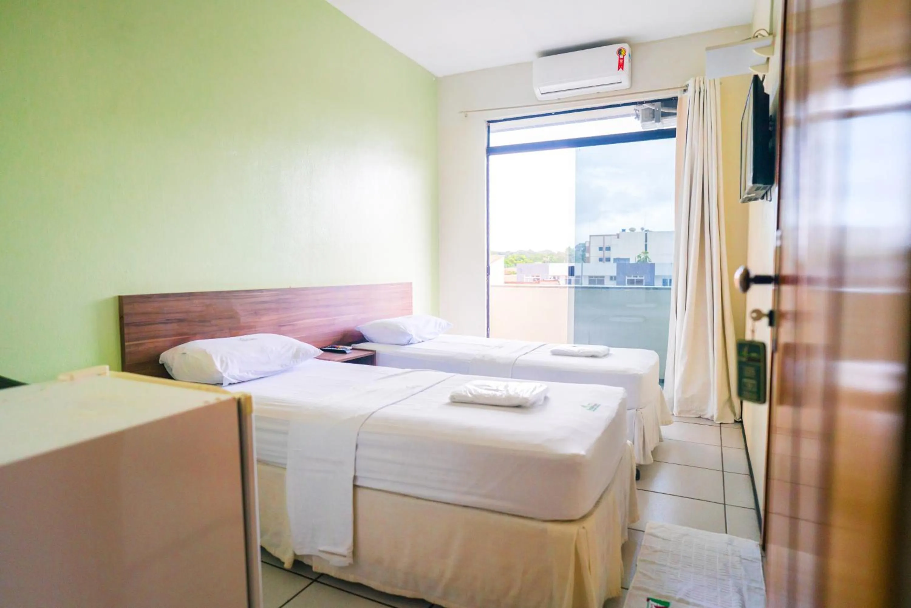 Bedroom, Bed in Hotel Pinheiro