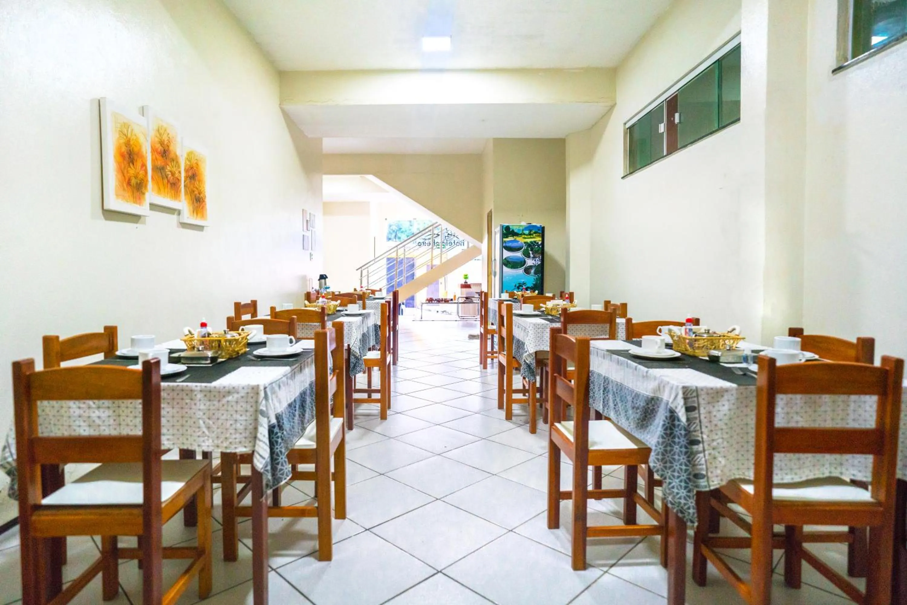 Restaurant/places to eat in Hotel Pinheiro