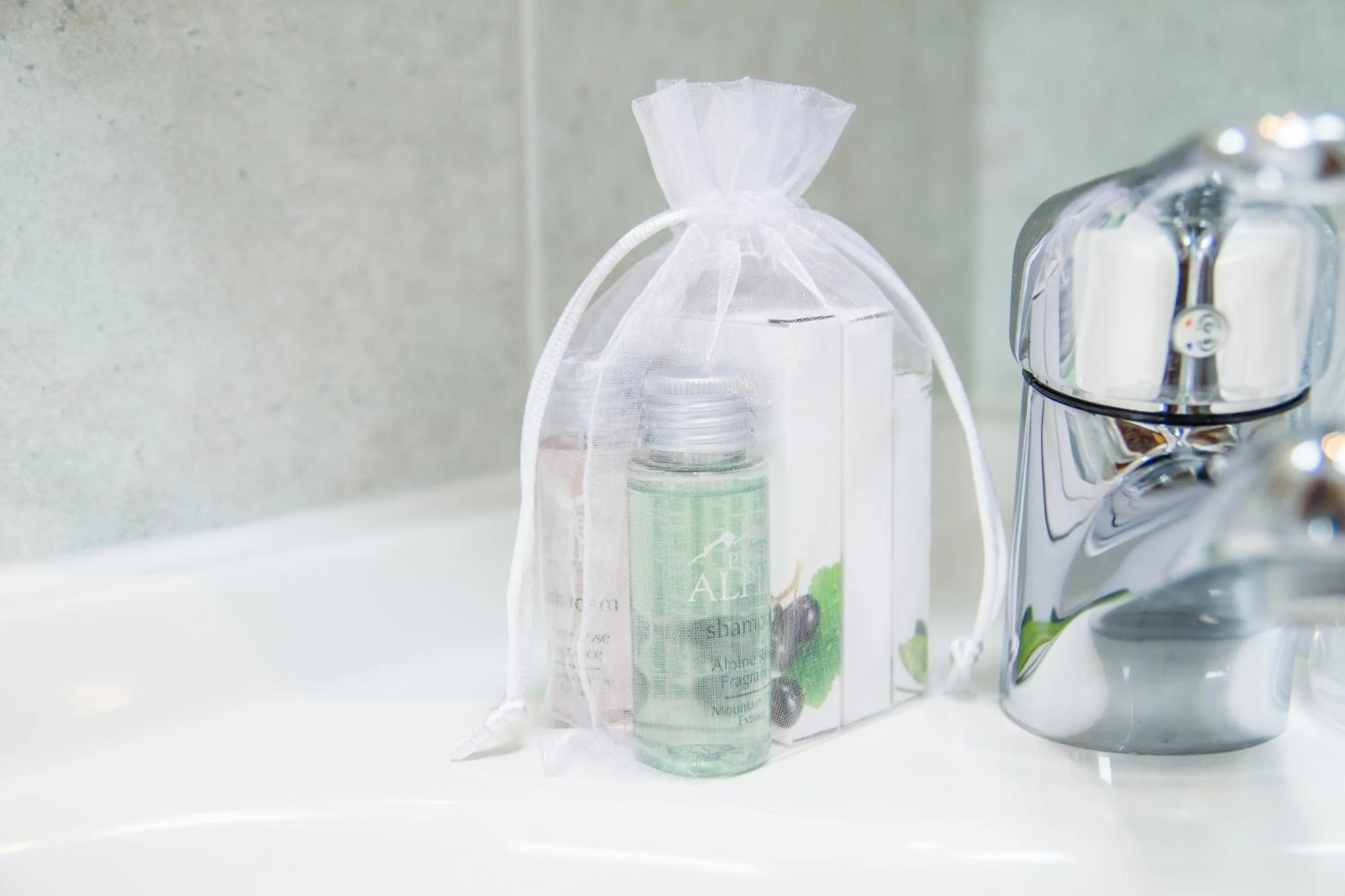 Bathroom in Hotel Genzianella