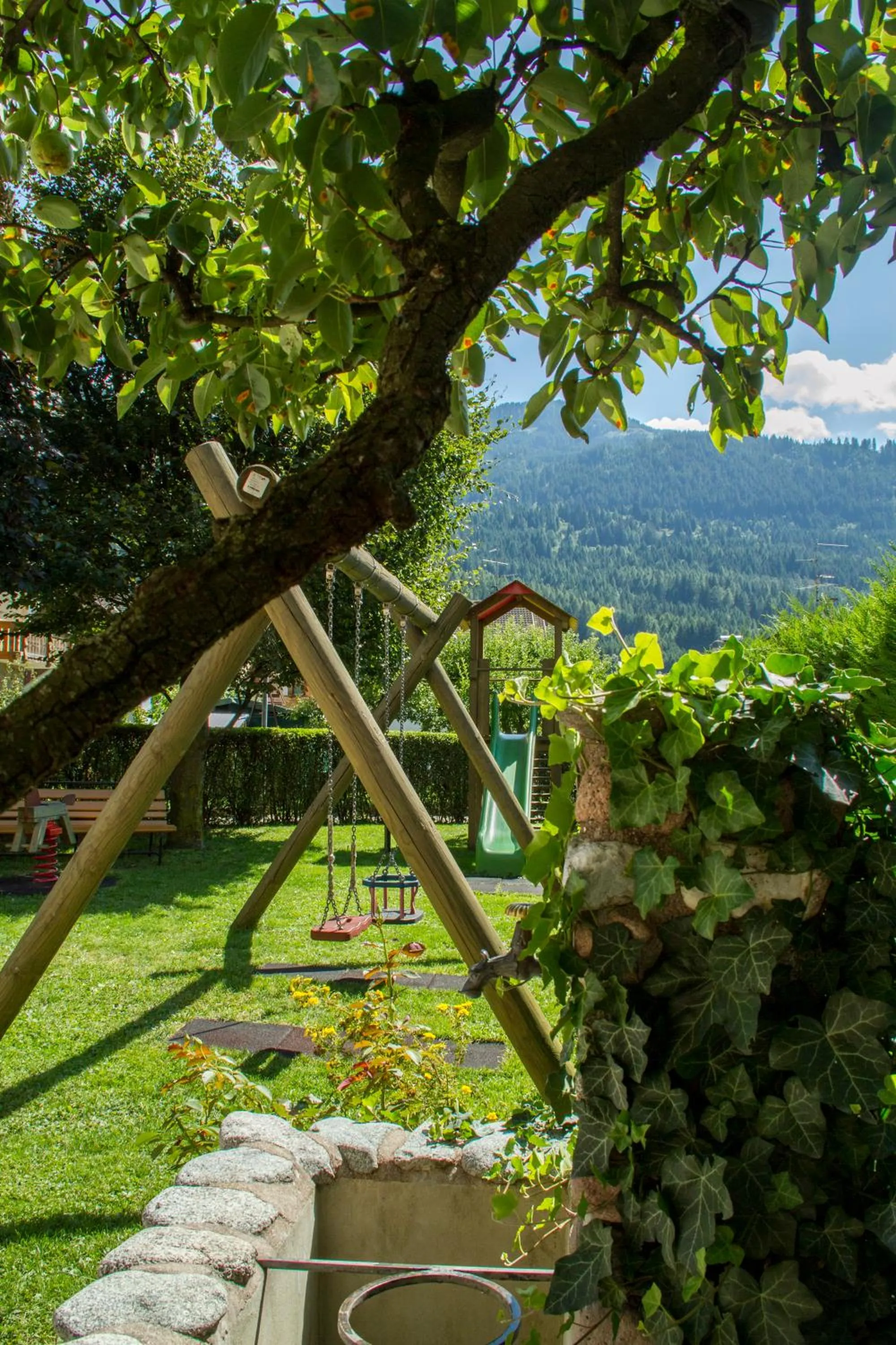 Garden view in Hotel Genzianella
