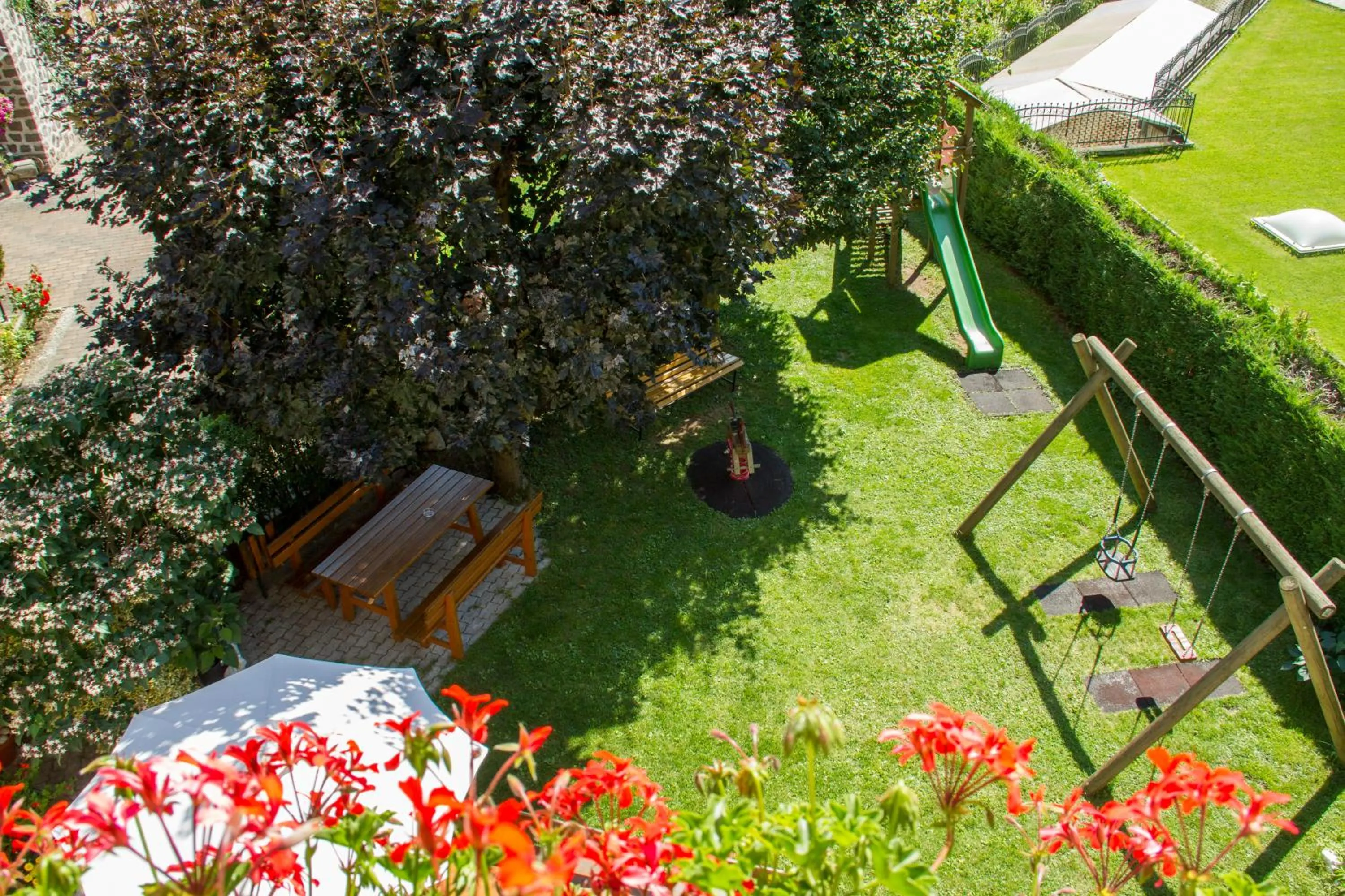 Garden view in Hotel Genzianella