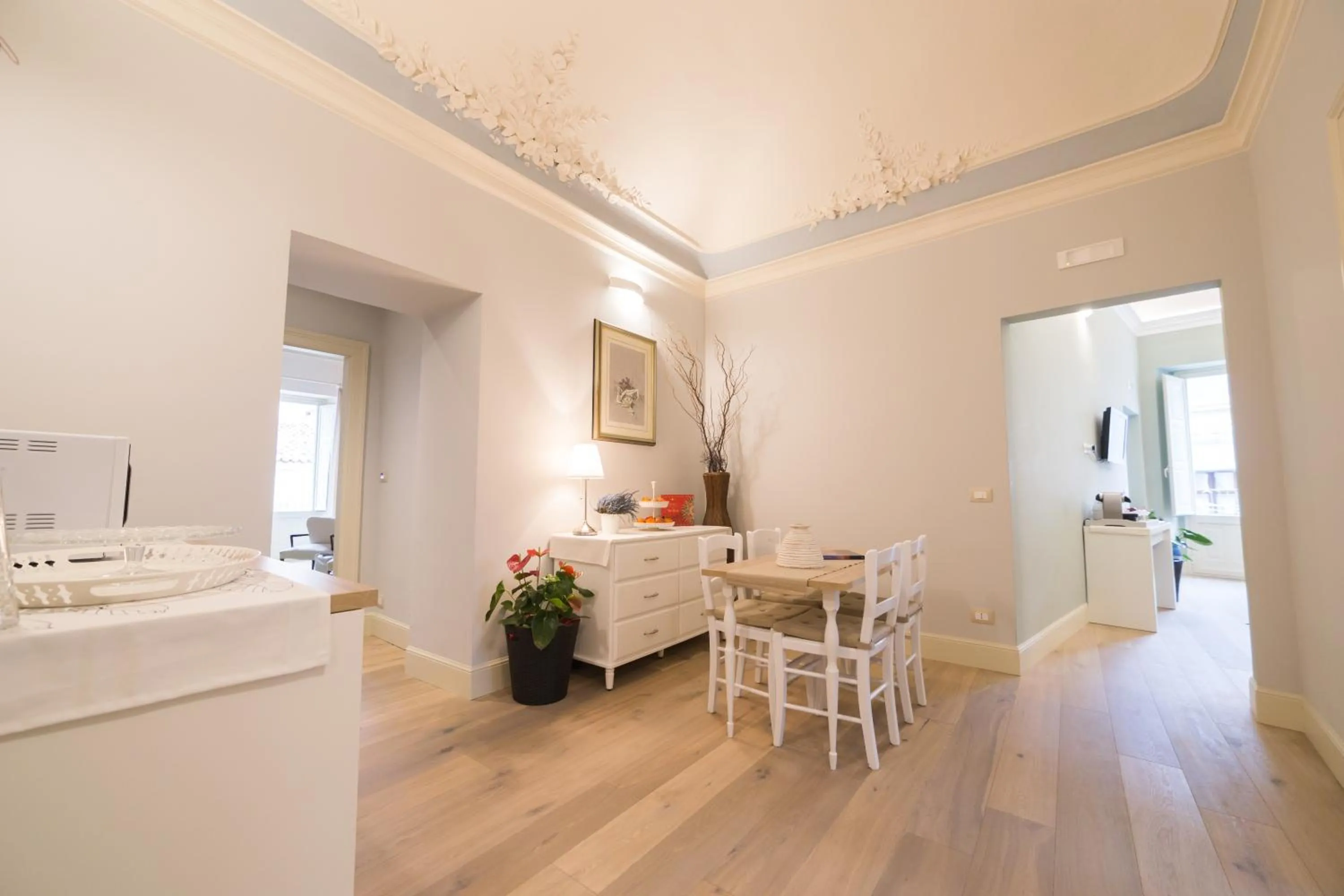 Decorative detail in Il Leone Blu