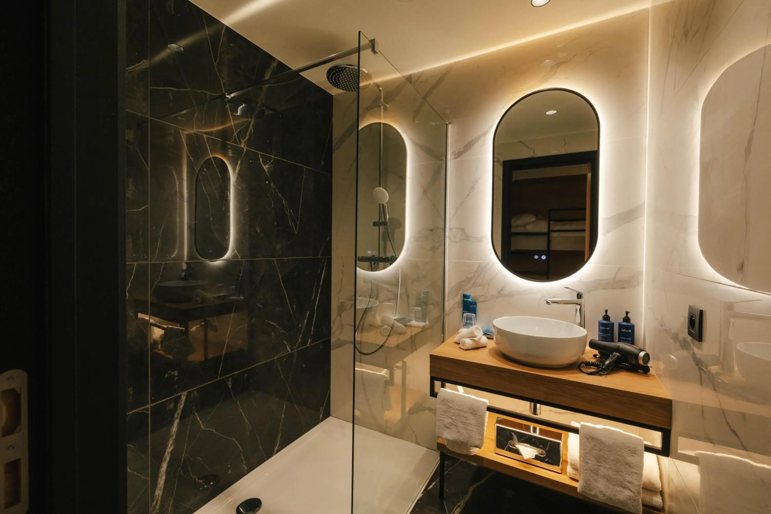 Bathroom in Radisson BLU Balmoral