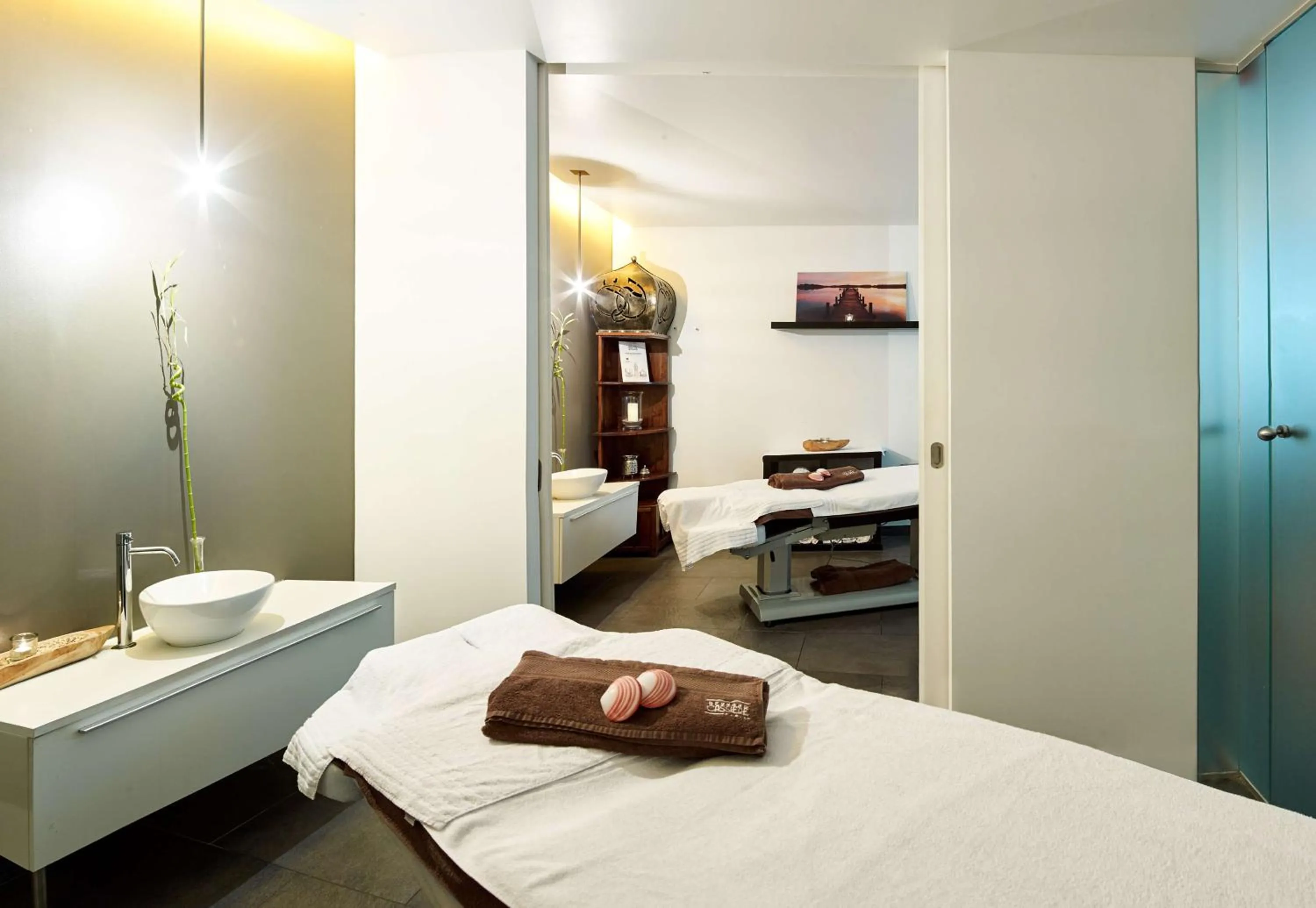 Spa and wellness centre/facilities, Bed in Radisson BLU Balmoral