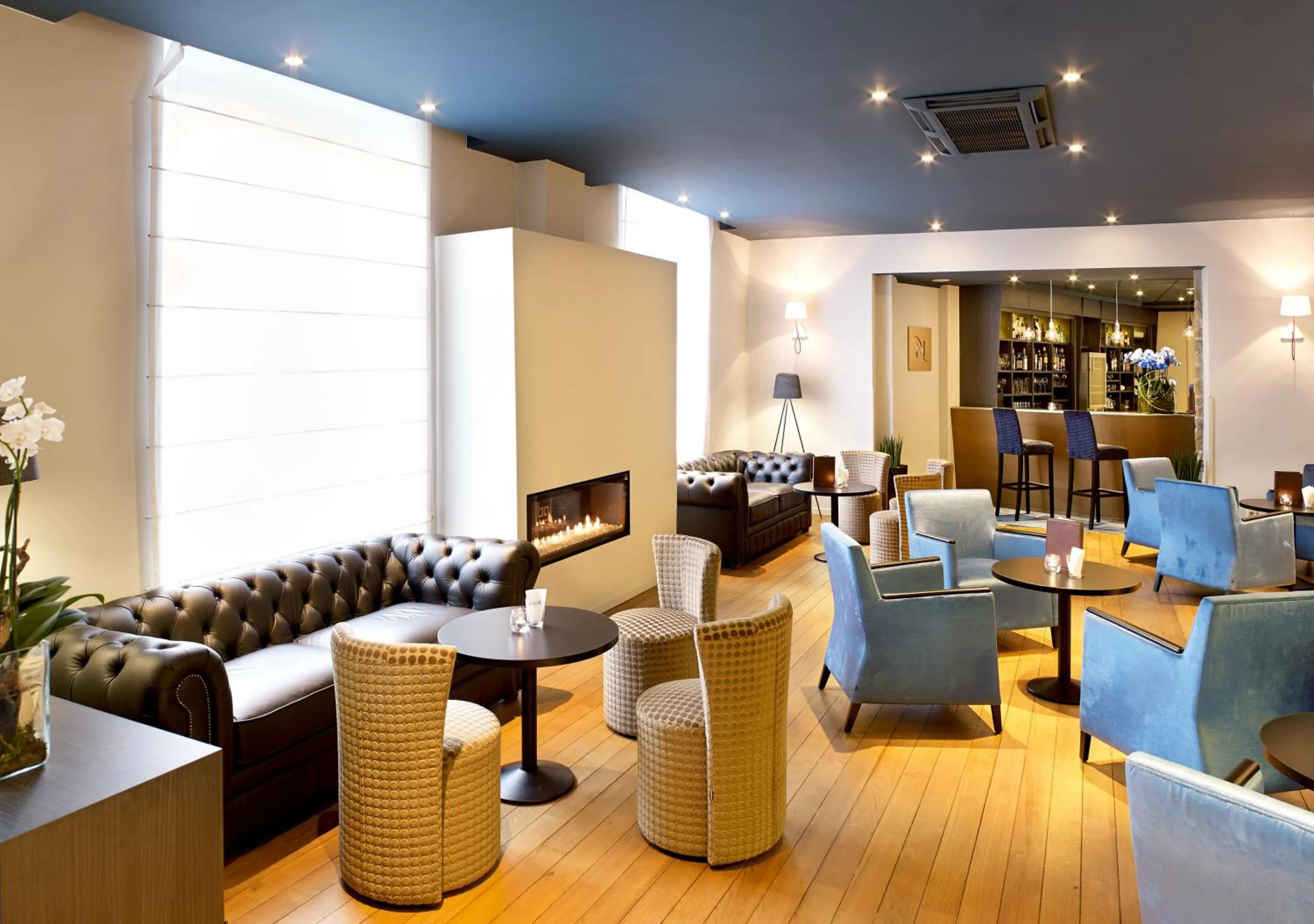 Lounge or bar in Radisson BLU Balmoral