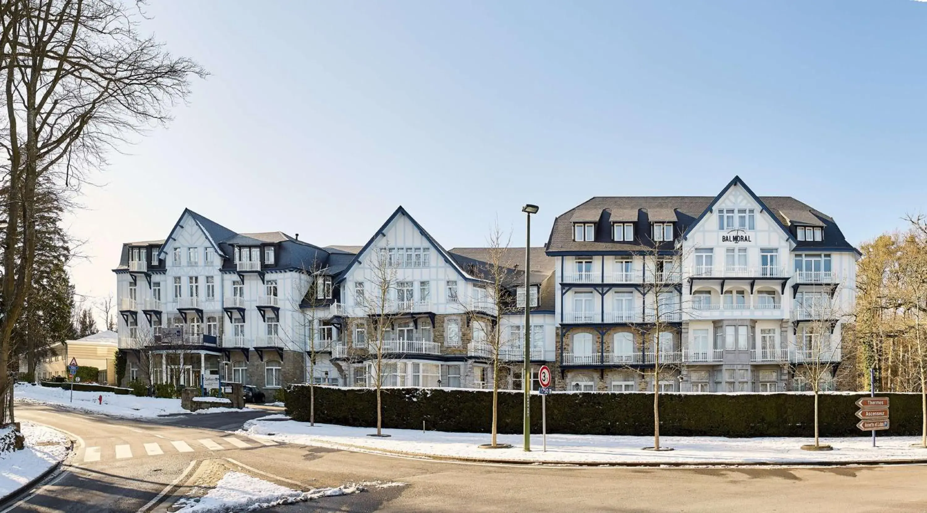 Property building in Radisson BLU Balmoral Property building in Radisson BLU Balmoral