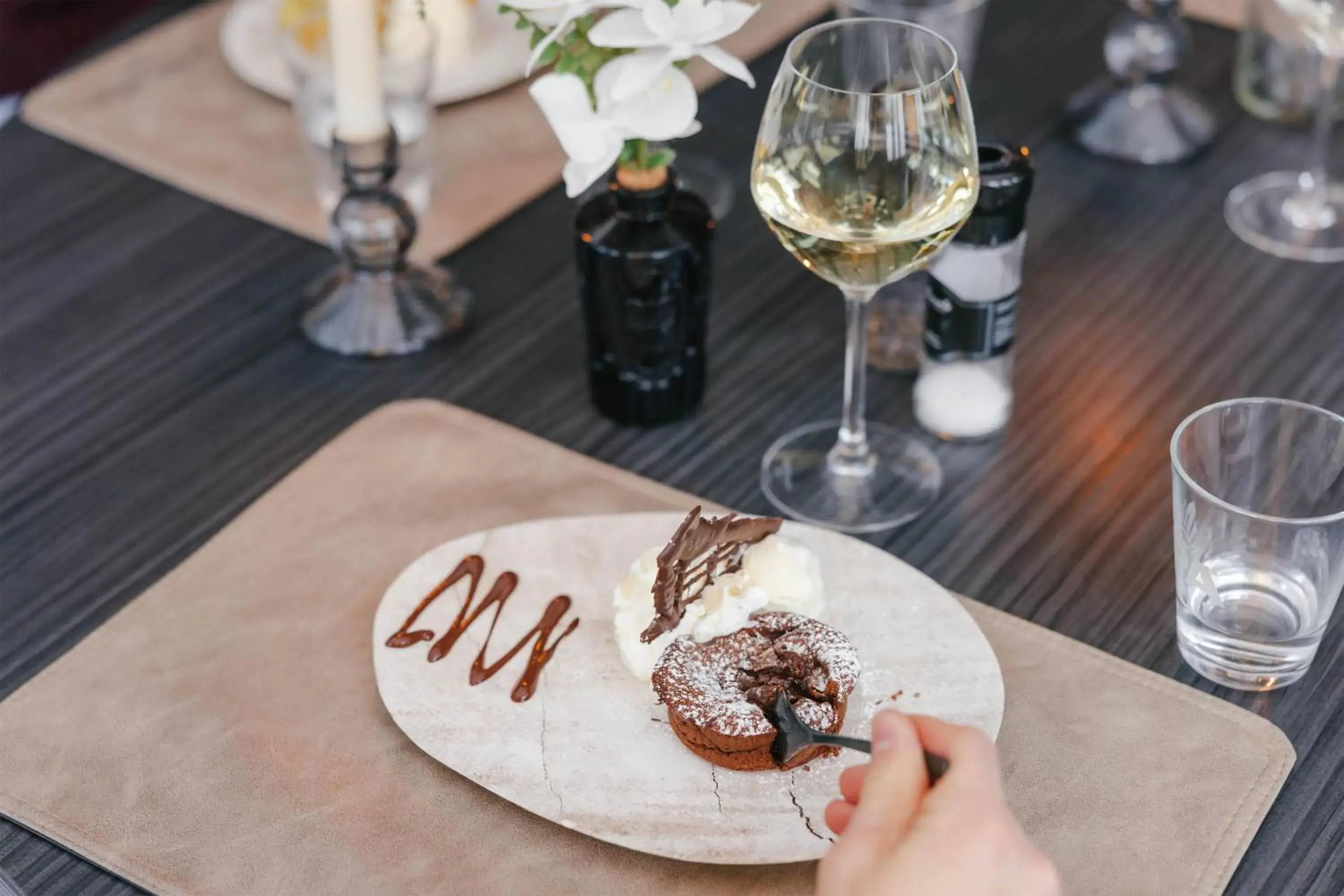 Restaurant/places to eat in Radisson BLU Balmoral Restaurant/places to eat in Radisson BLU Balmoral