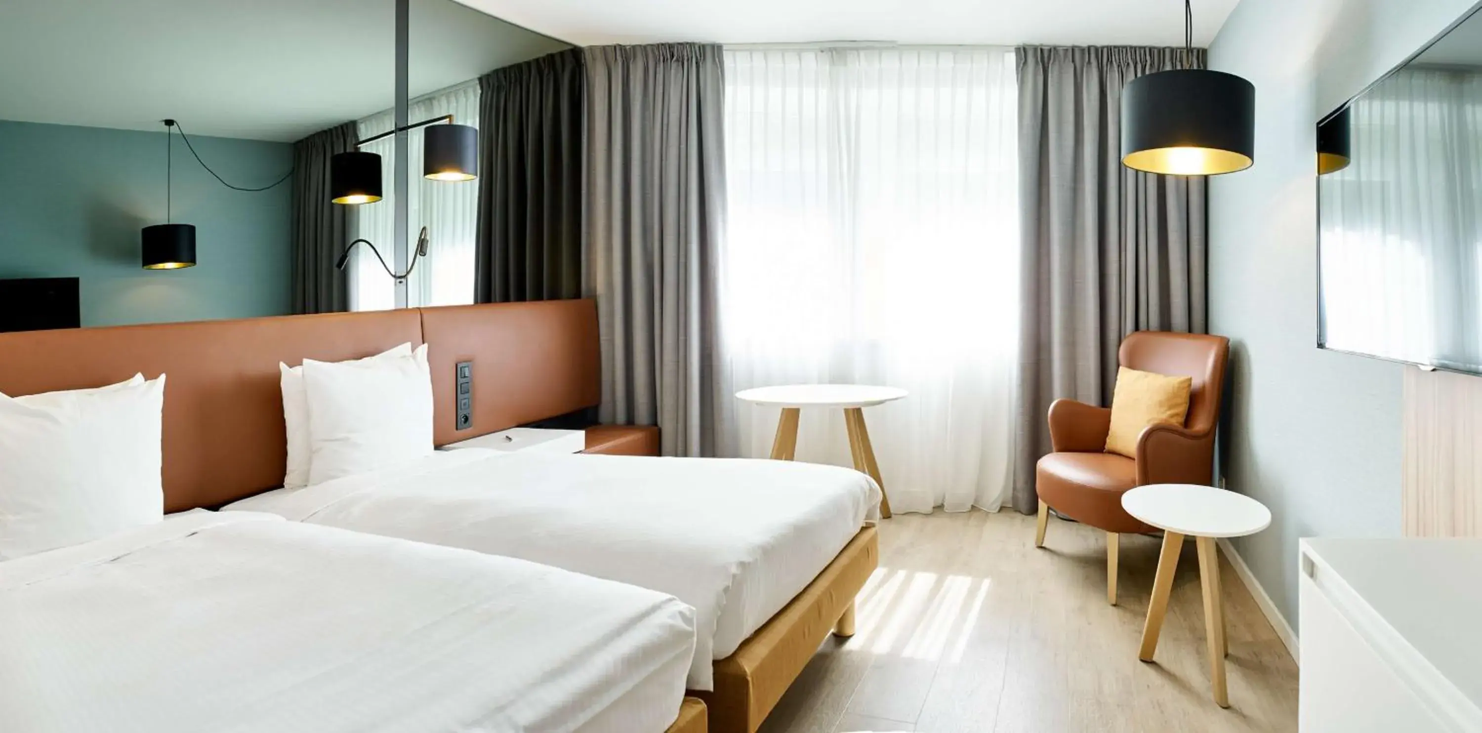 TV and multimedia, Bed in Radisson BLU Balmoral TV and multimedia, Bed in Radisson BLU Balmoral