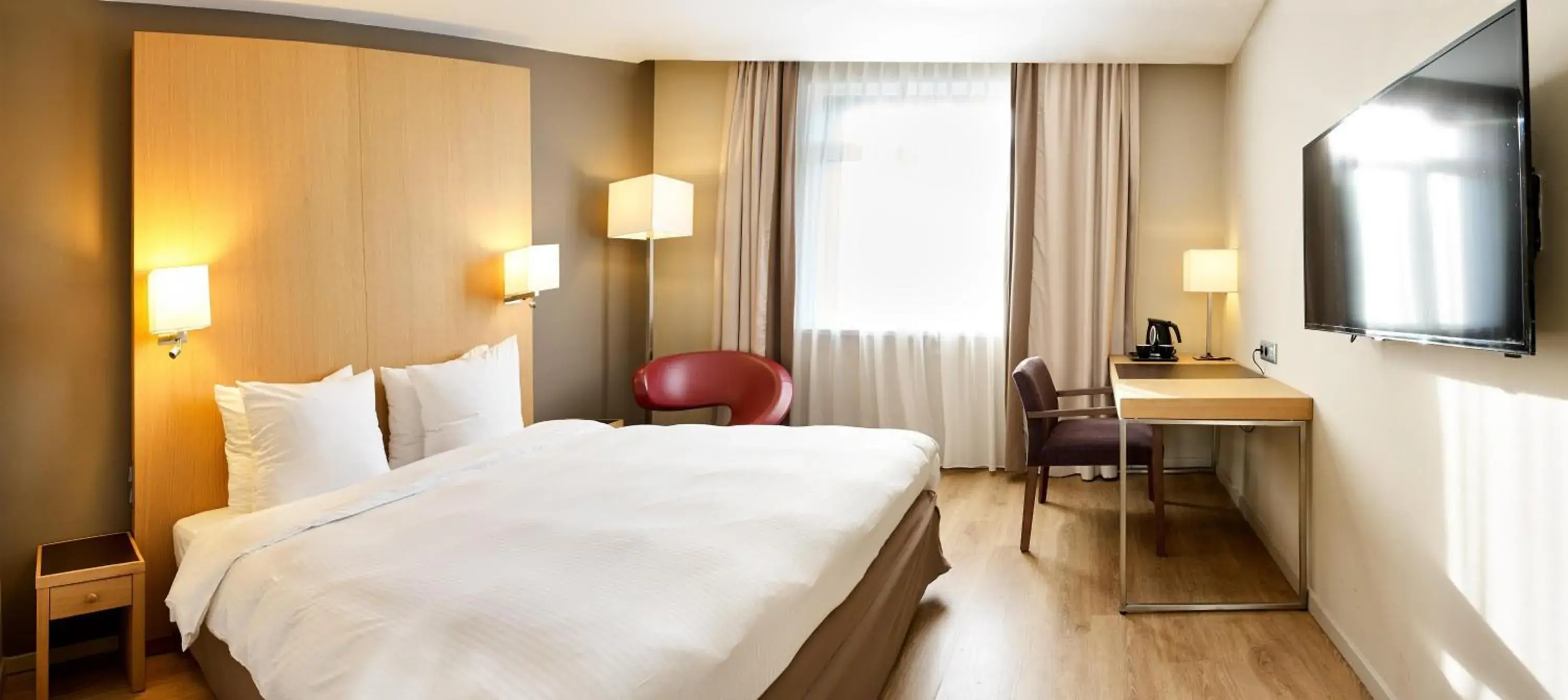 Bedroom, Bed in Radisson BLU Balmoral Bedroom, Bed in Radisson BLU Balmoral