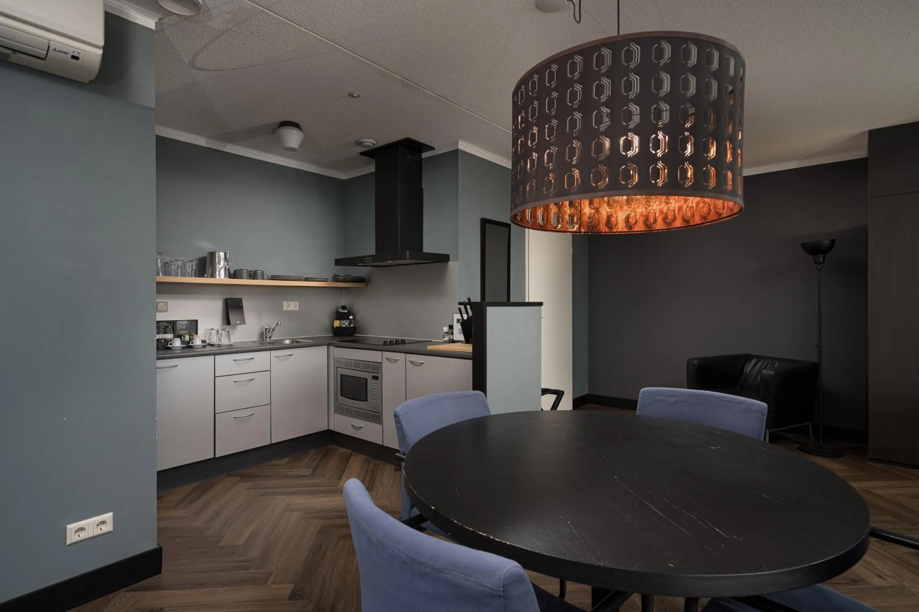 Kitchen or kitchenette in The Penthouse At The Hague Tower