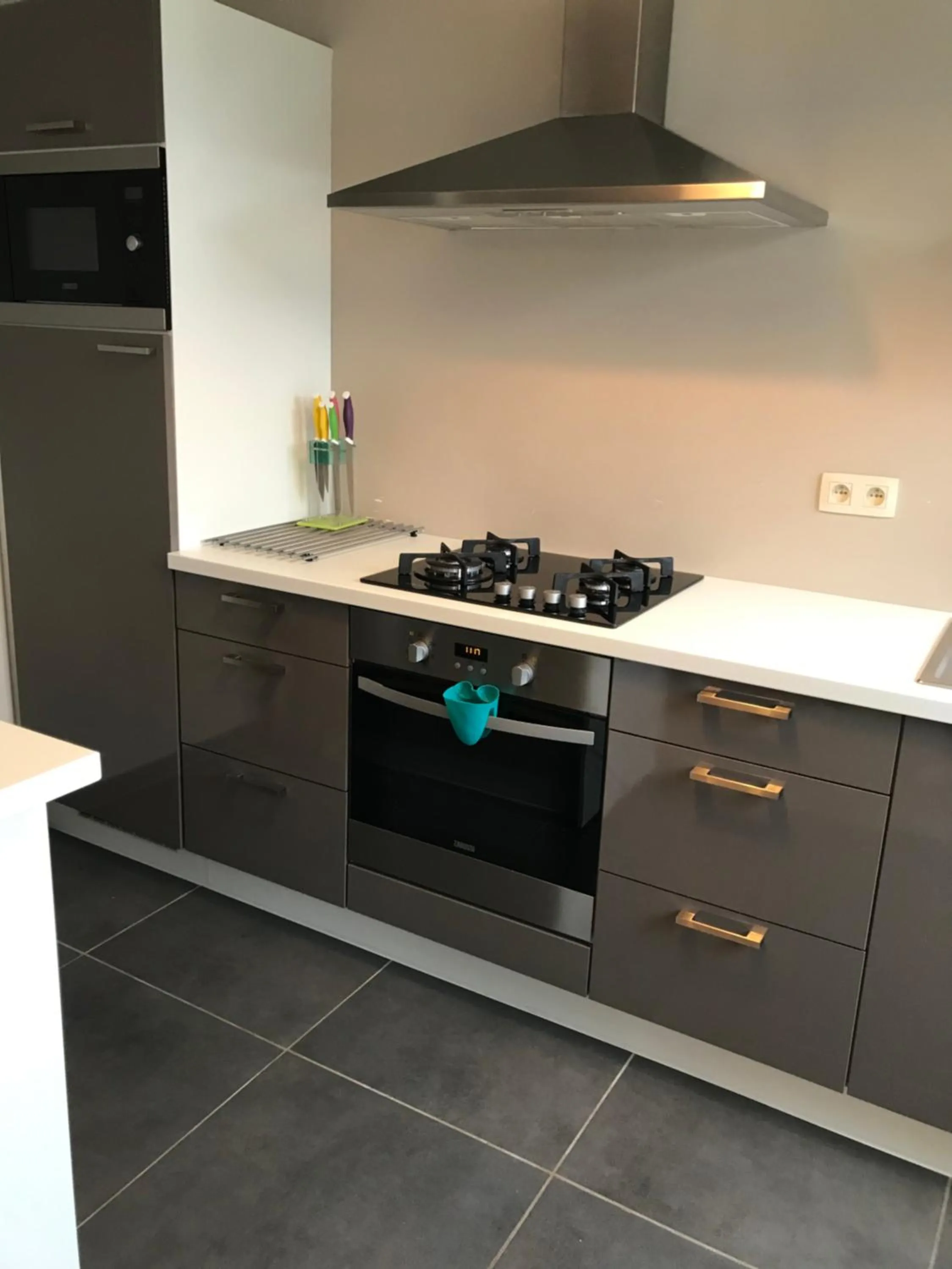 Communal kitchen in La Petite Villa