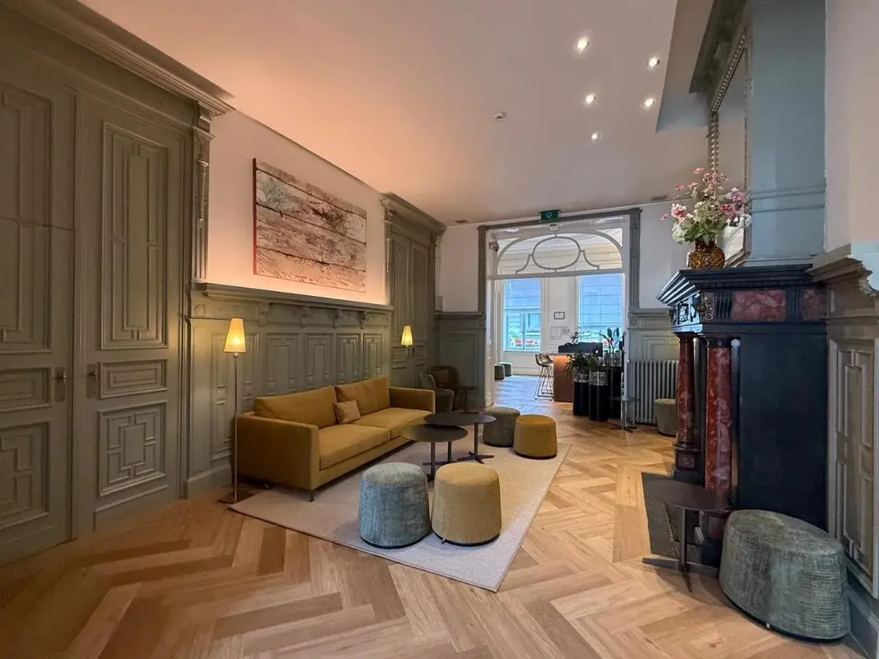 Property building in Hotel Du Congres Property building in Hotel Du Congres