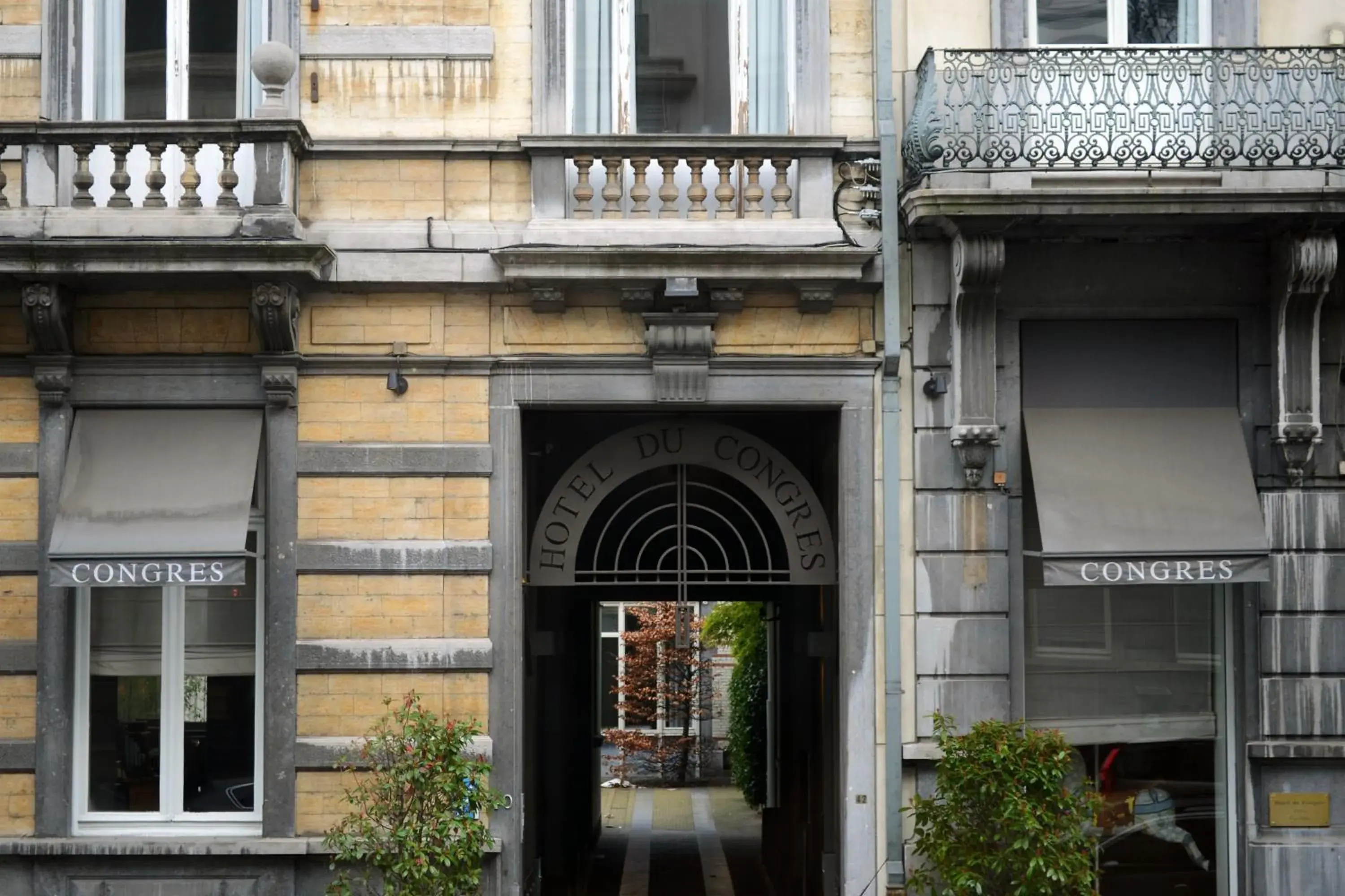 Facade/entrance in Hotel Du Congres Facade/entrance in Hotel Du Congres