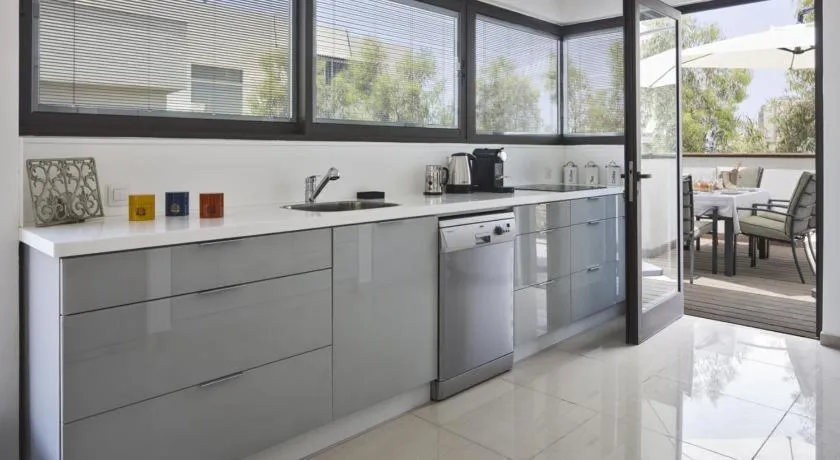 Kitchen or kitchenette in Ben Yehuda Duplex