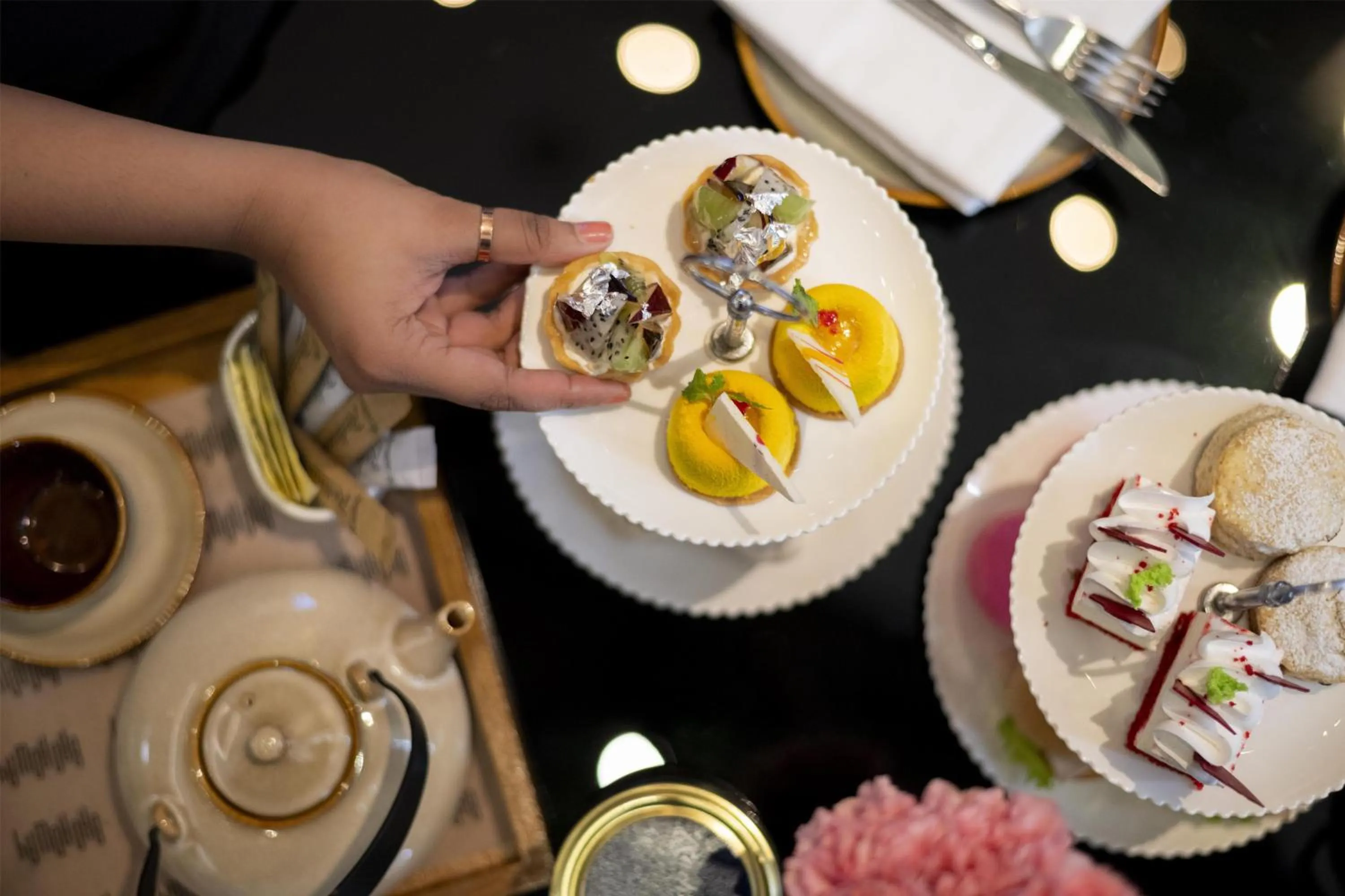 Food and drinks in Radisson Blu Faridabad