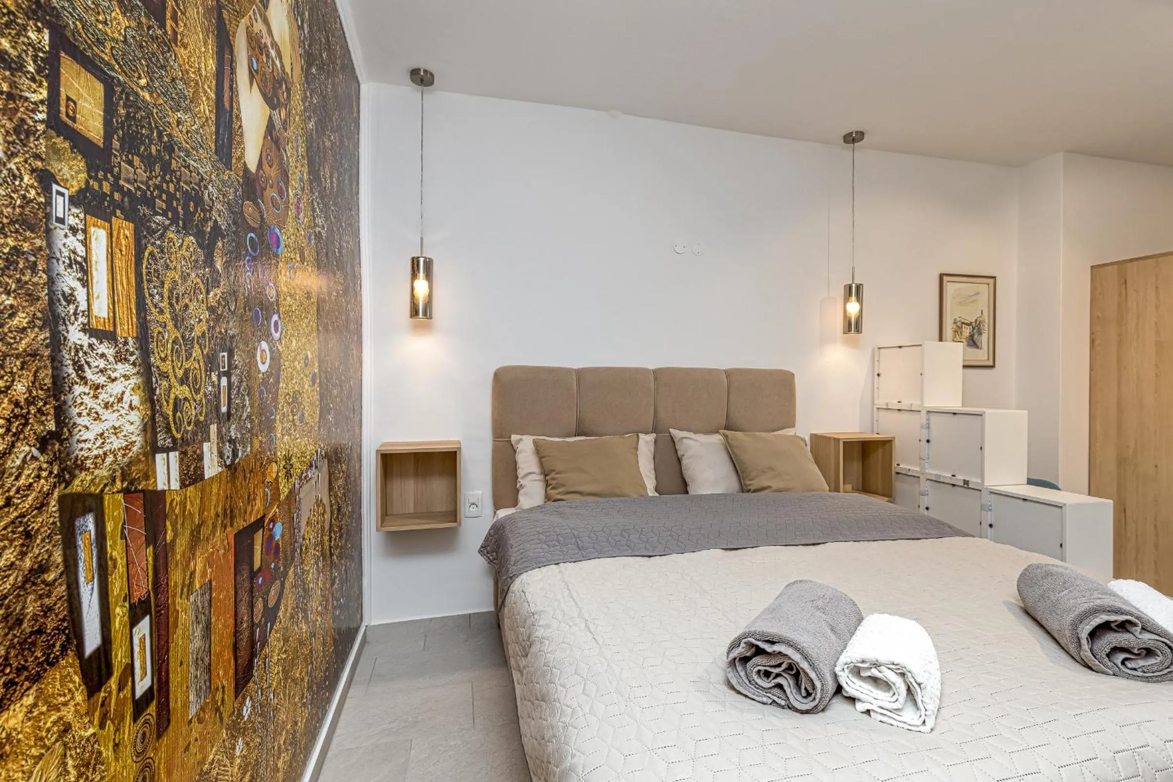 Bed in Apartments Hrestak