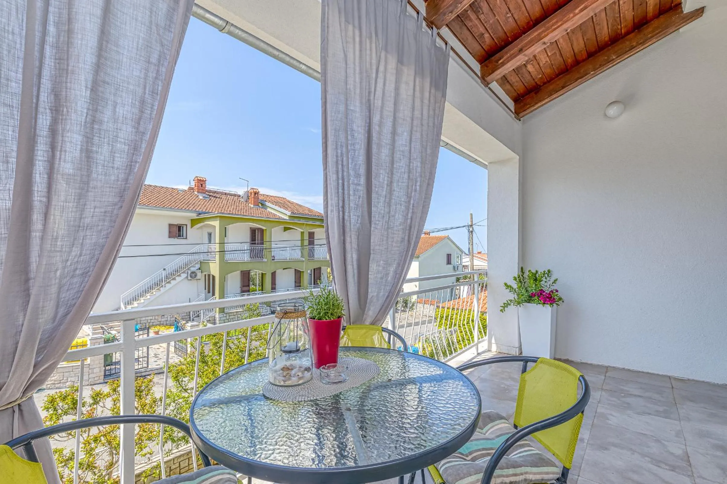 Apartments Hrestak