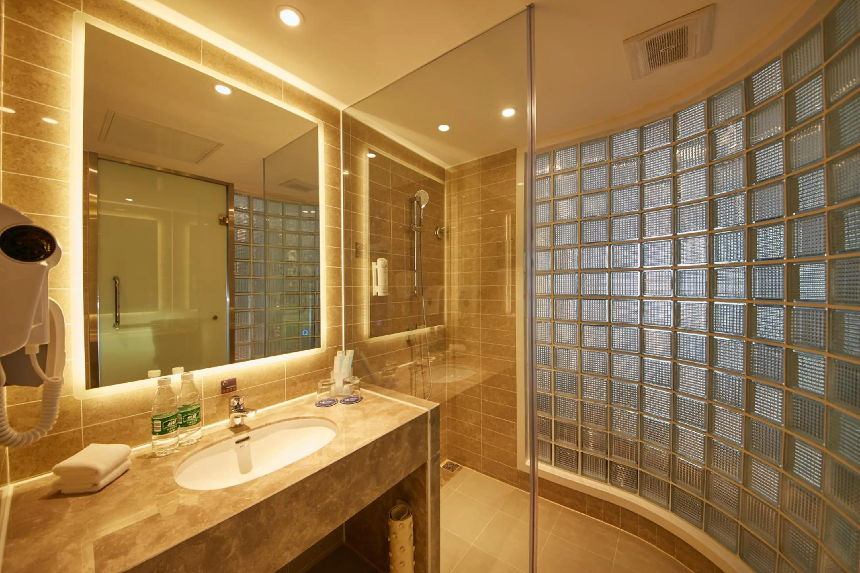 Bathroom in Holiday Inn Express Shenyang Tawan, an IHG Hotel