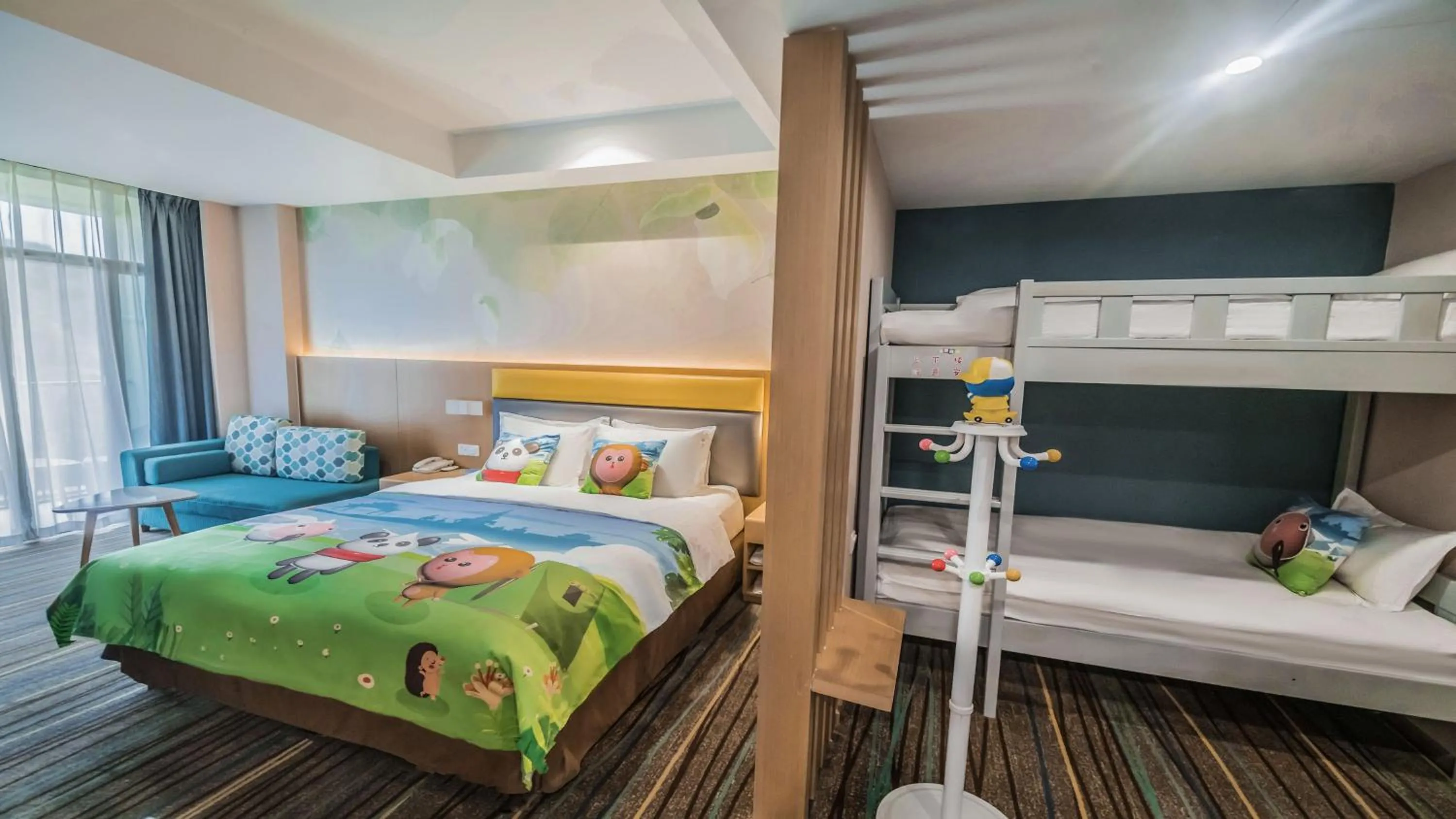 Photo of the whole room in Holiday Inn Express Emei Mountain, an IHG Hotel