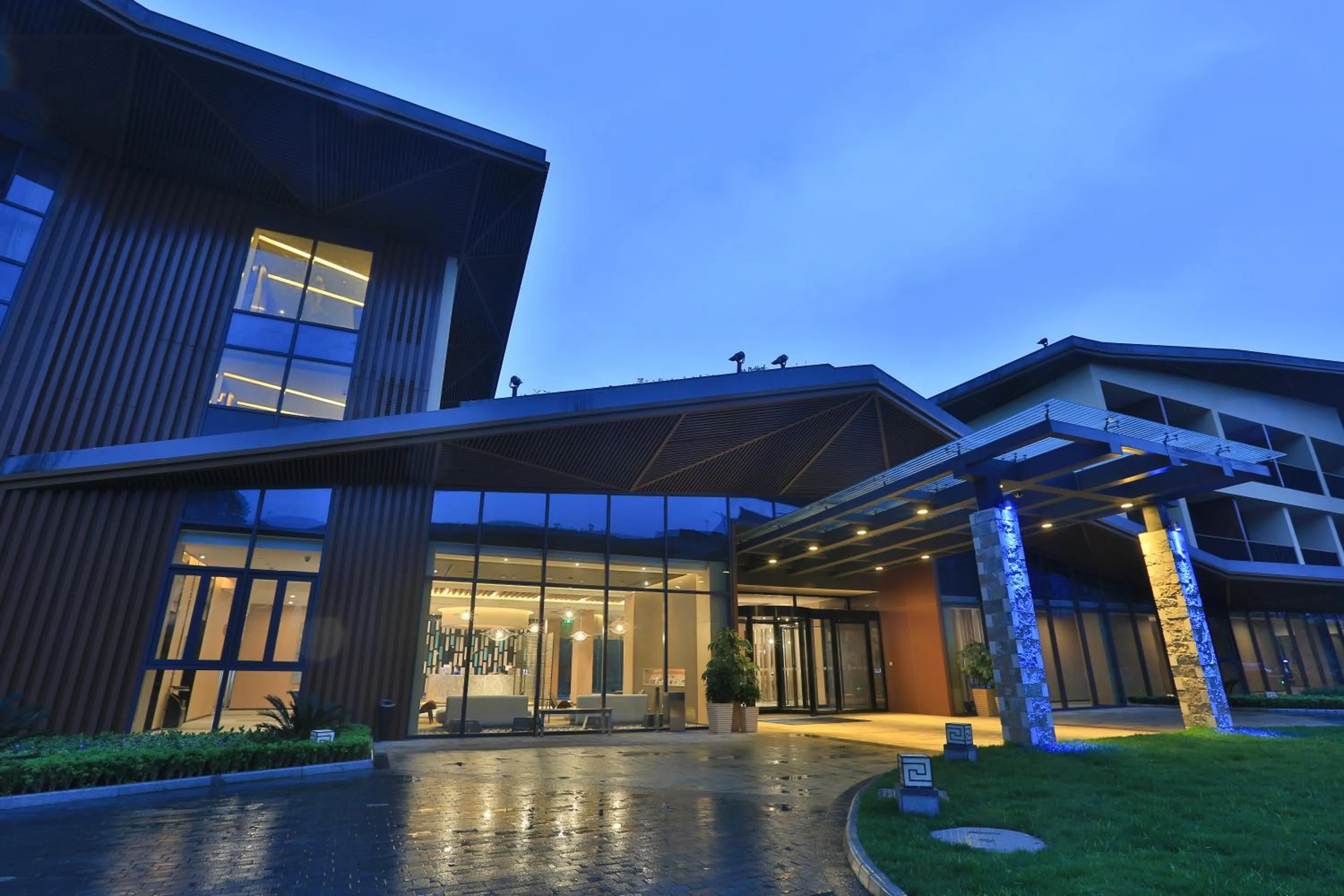 Property building in Holiday Inn Express Emei Mountain, an IHG Hotel