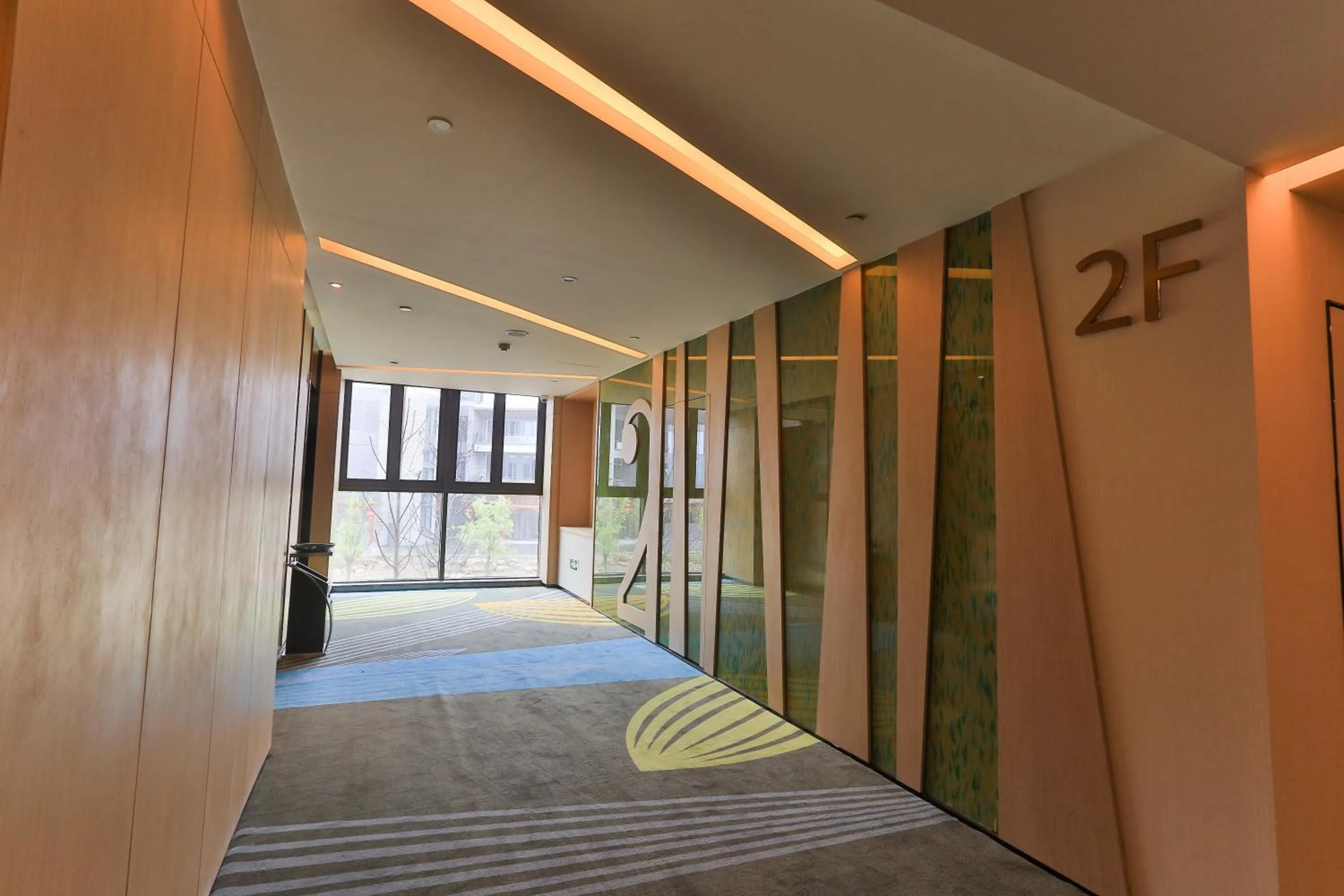 Lobby or reception in Holiday Inn Express Emei Mountain, an IHG Hotel