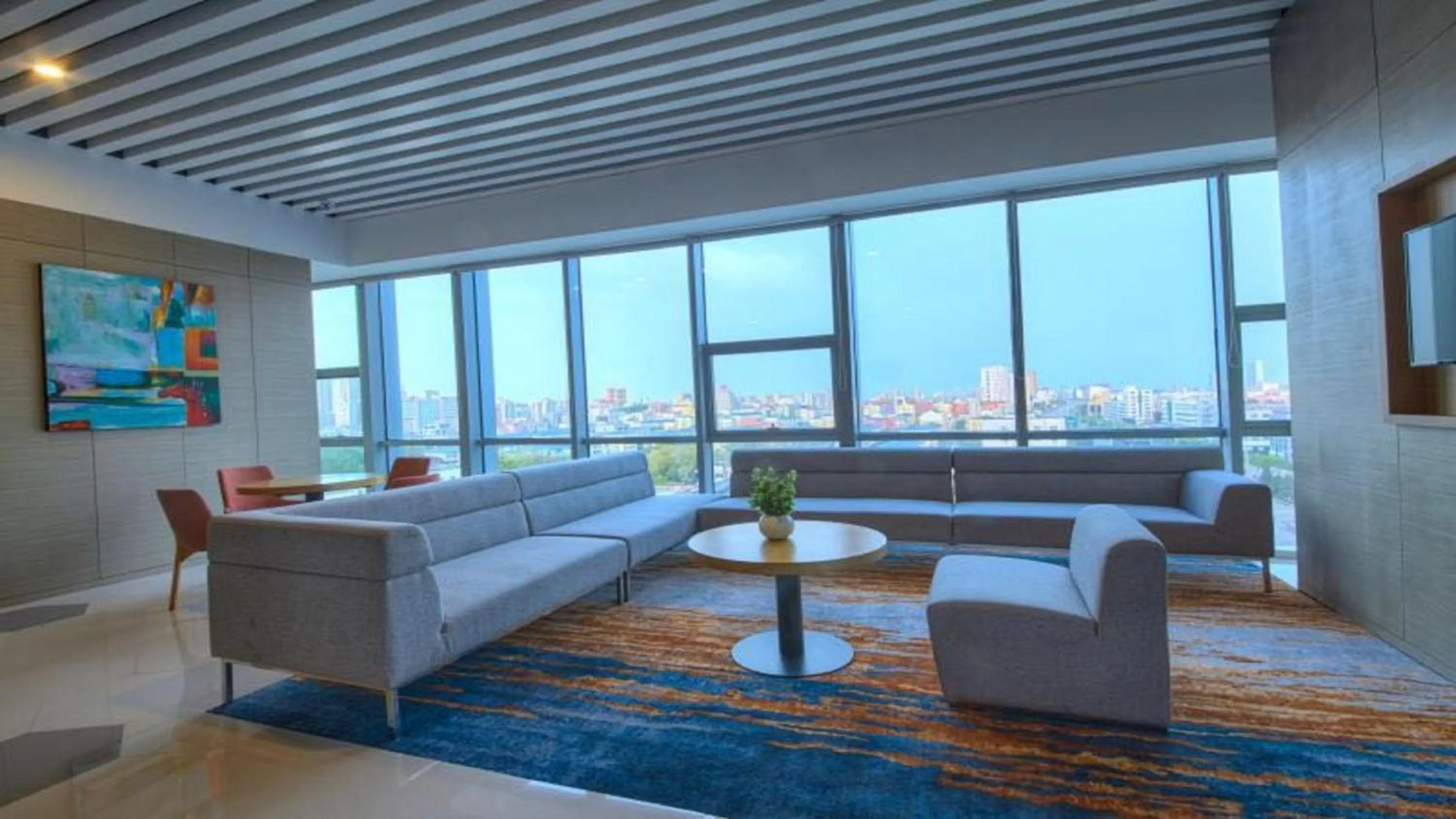 Restaurant/places to eat in Holiday Inn Express Panjin Downtown by IHG