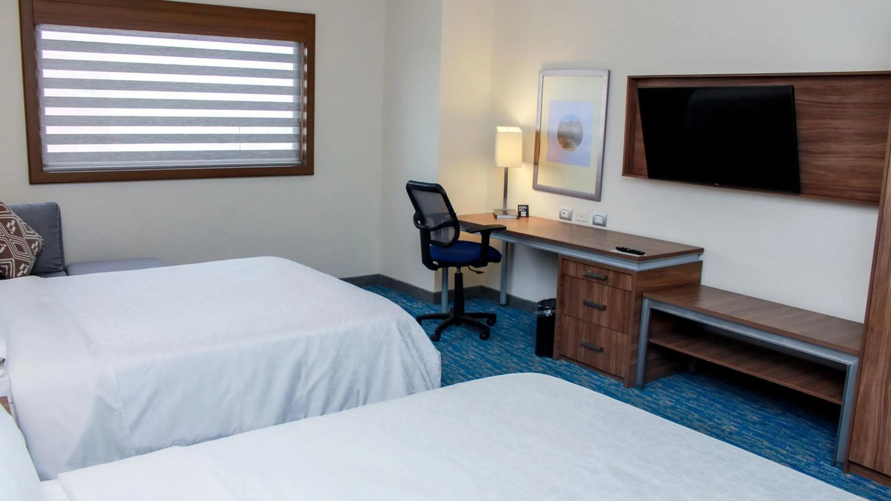 Bed in Holiday Inn Express & Suites - Ciudad Obregon by IHG