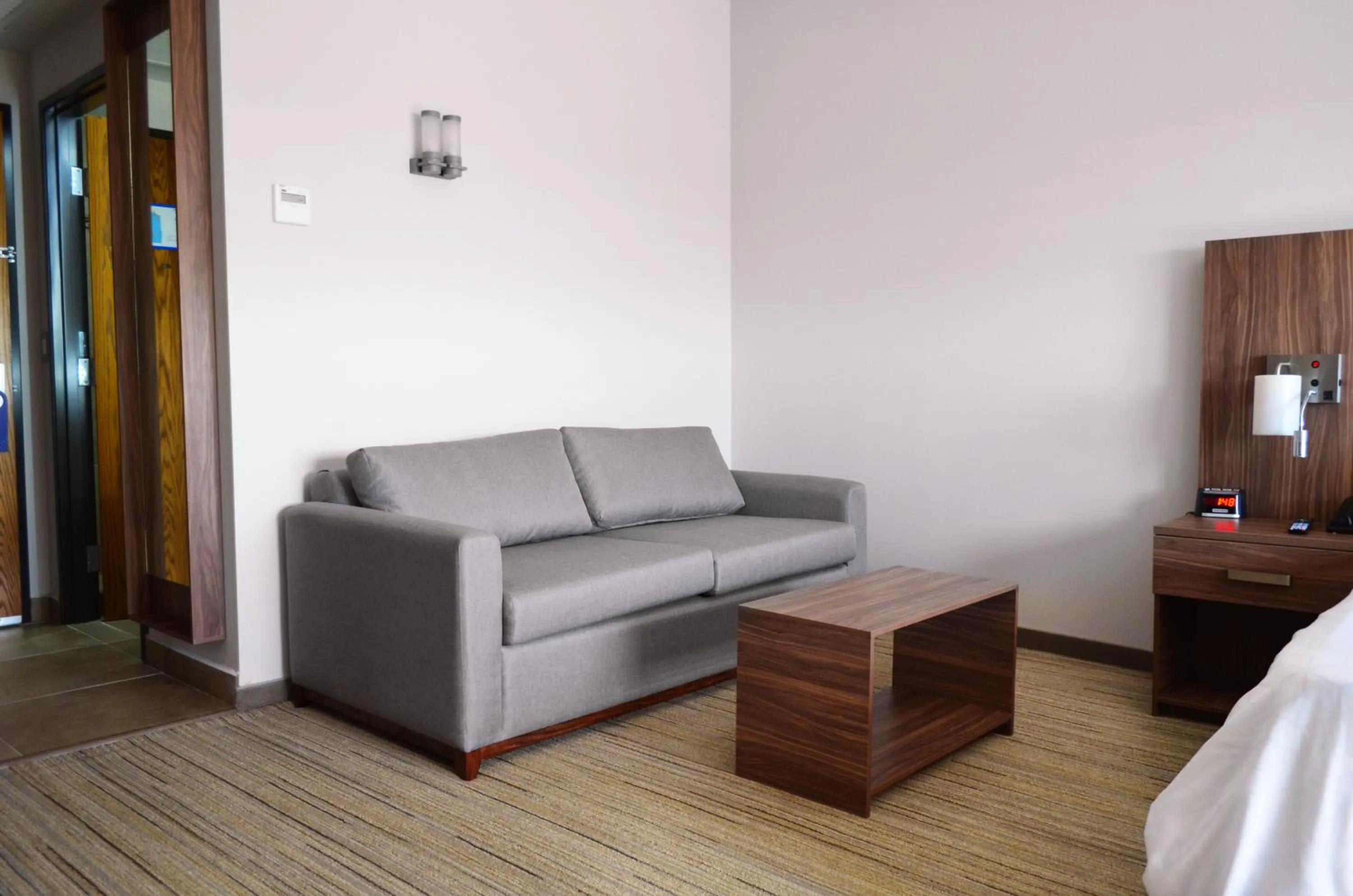 Photo of the whole room, Bed in Holiday Inn Express & Suites - Ciudad Obregon by IHG