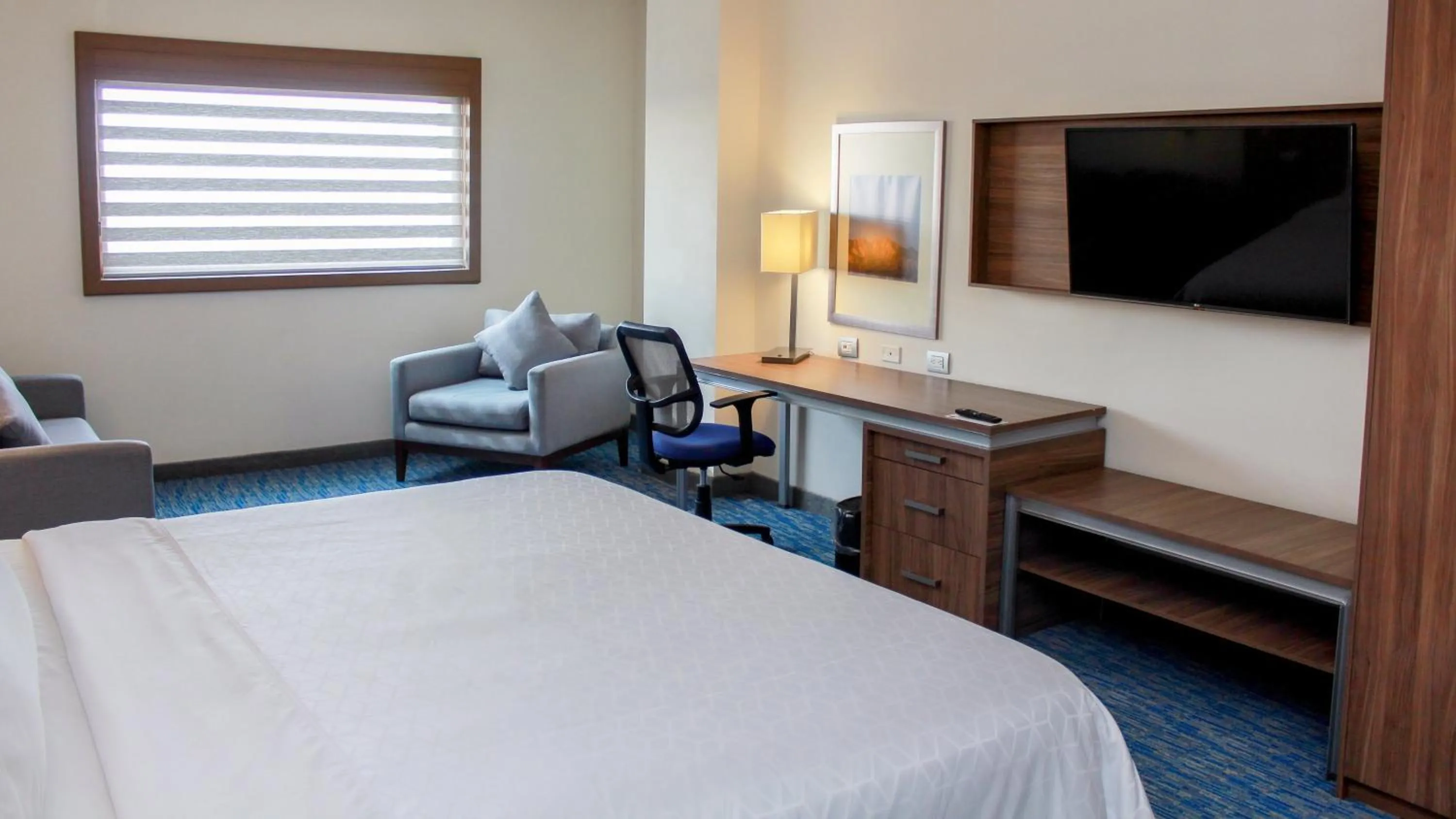 Photo of the whole room, Bed in Holiday Inn Express & Suites - Ciudad Obregon by IHG