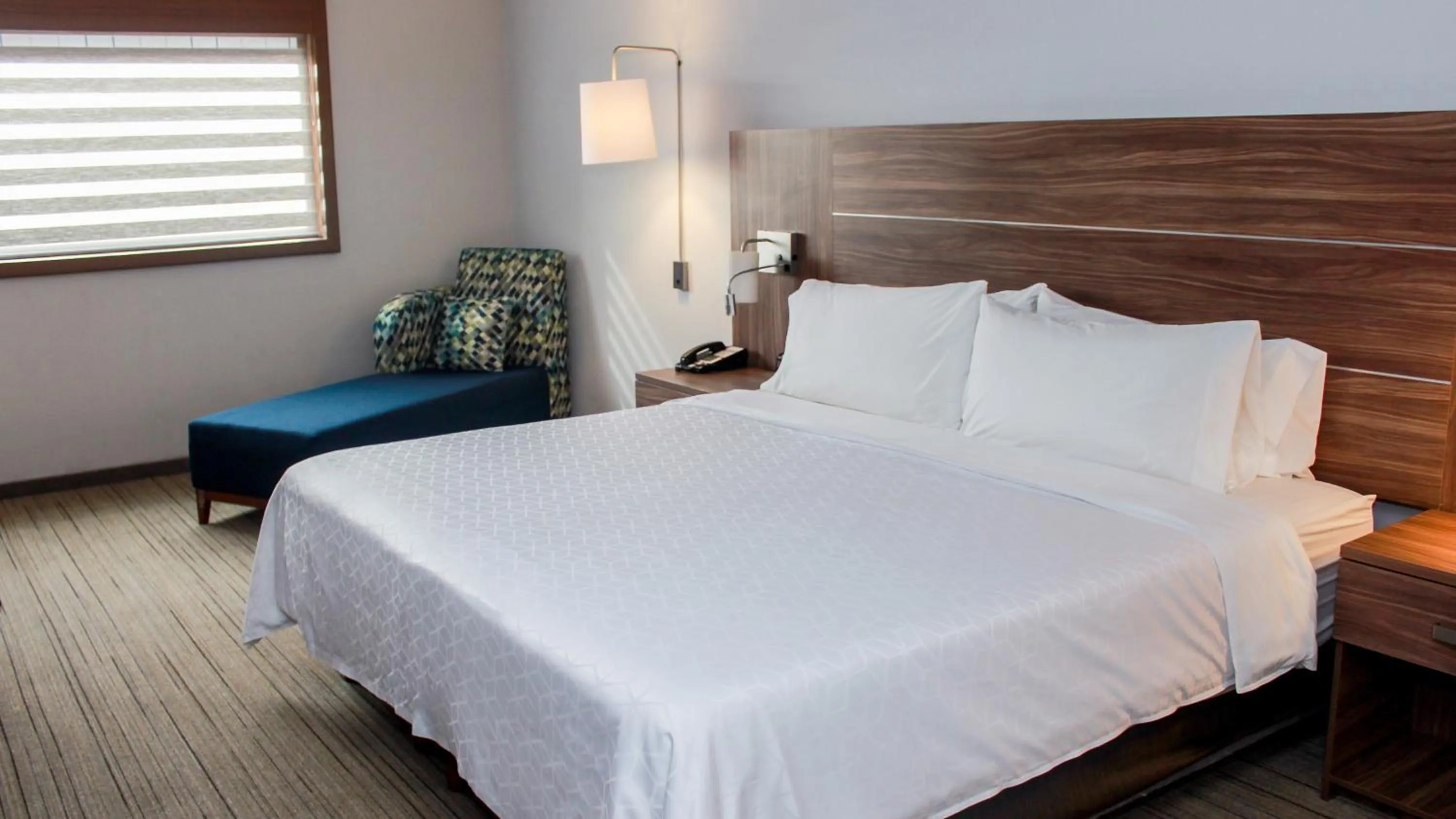 Bed in Holiday Inn Express & Suites - Ciudad Obregon by IHG