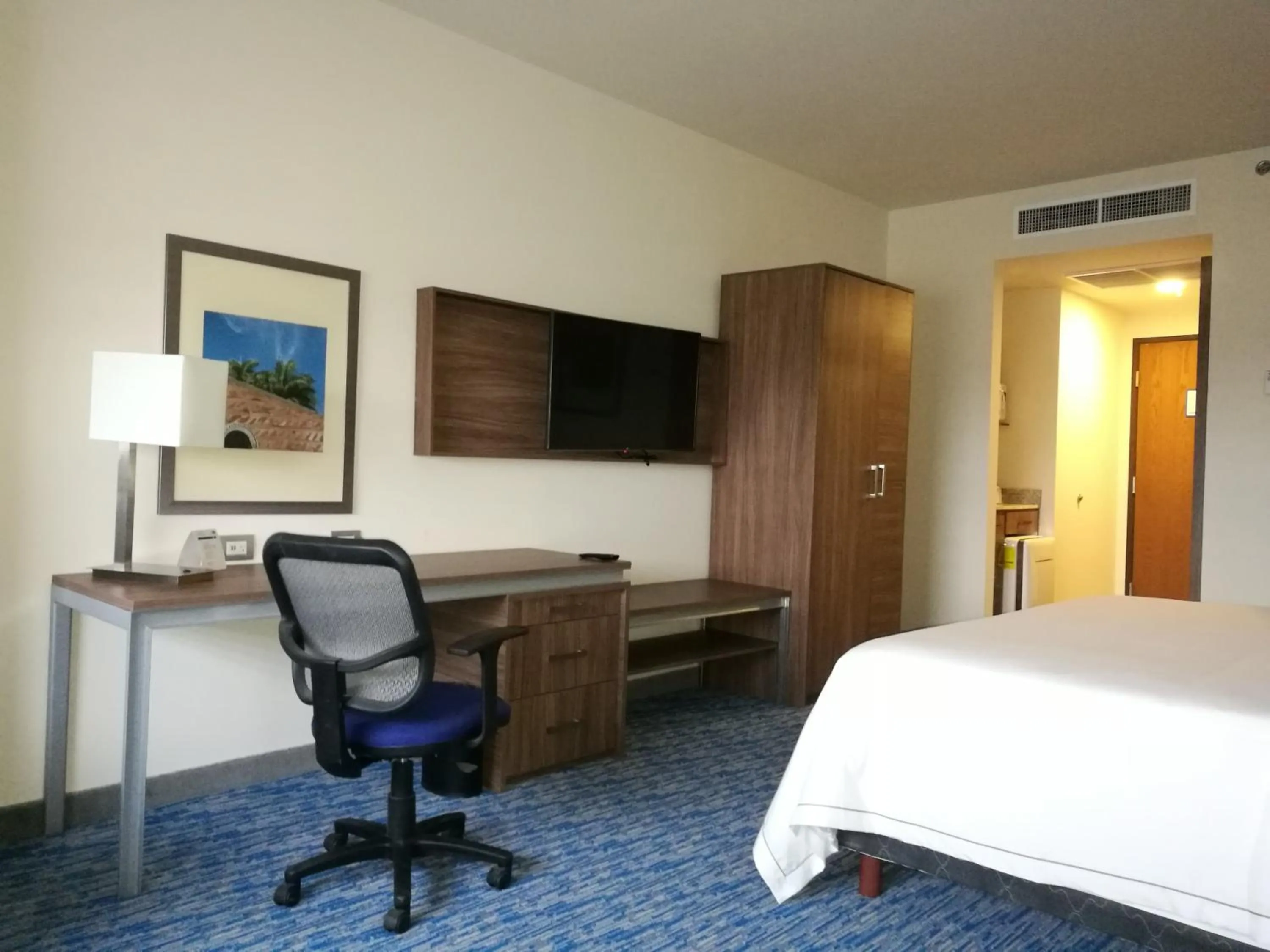 Photo of the whole room, Bed in Holiday Inn Express & Suites - Ciudad Obregon by IHG