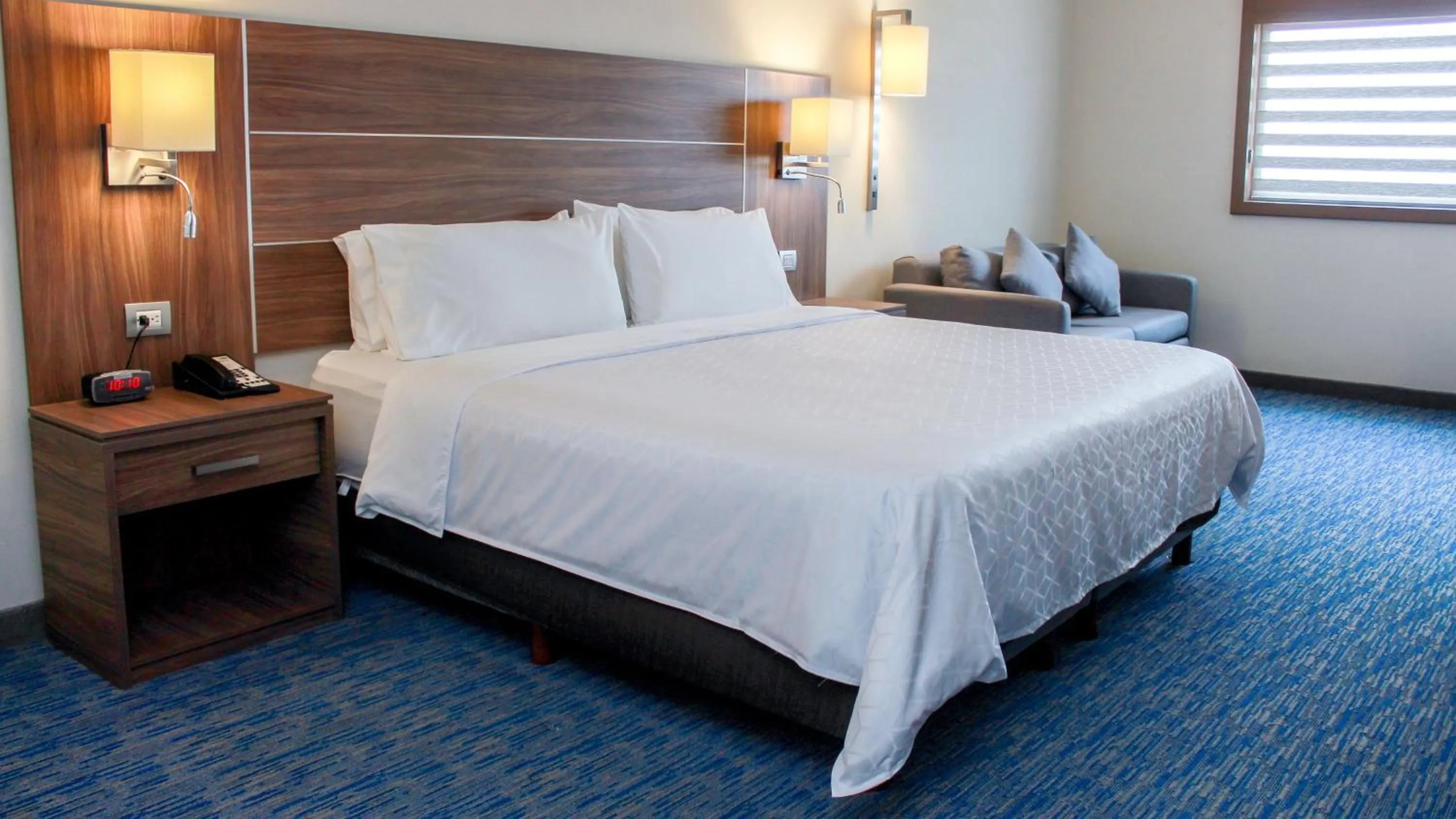 Photo of the whole room, Bed in Holiday Inn Express & Suites - Ciudad Obregon by IHG