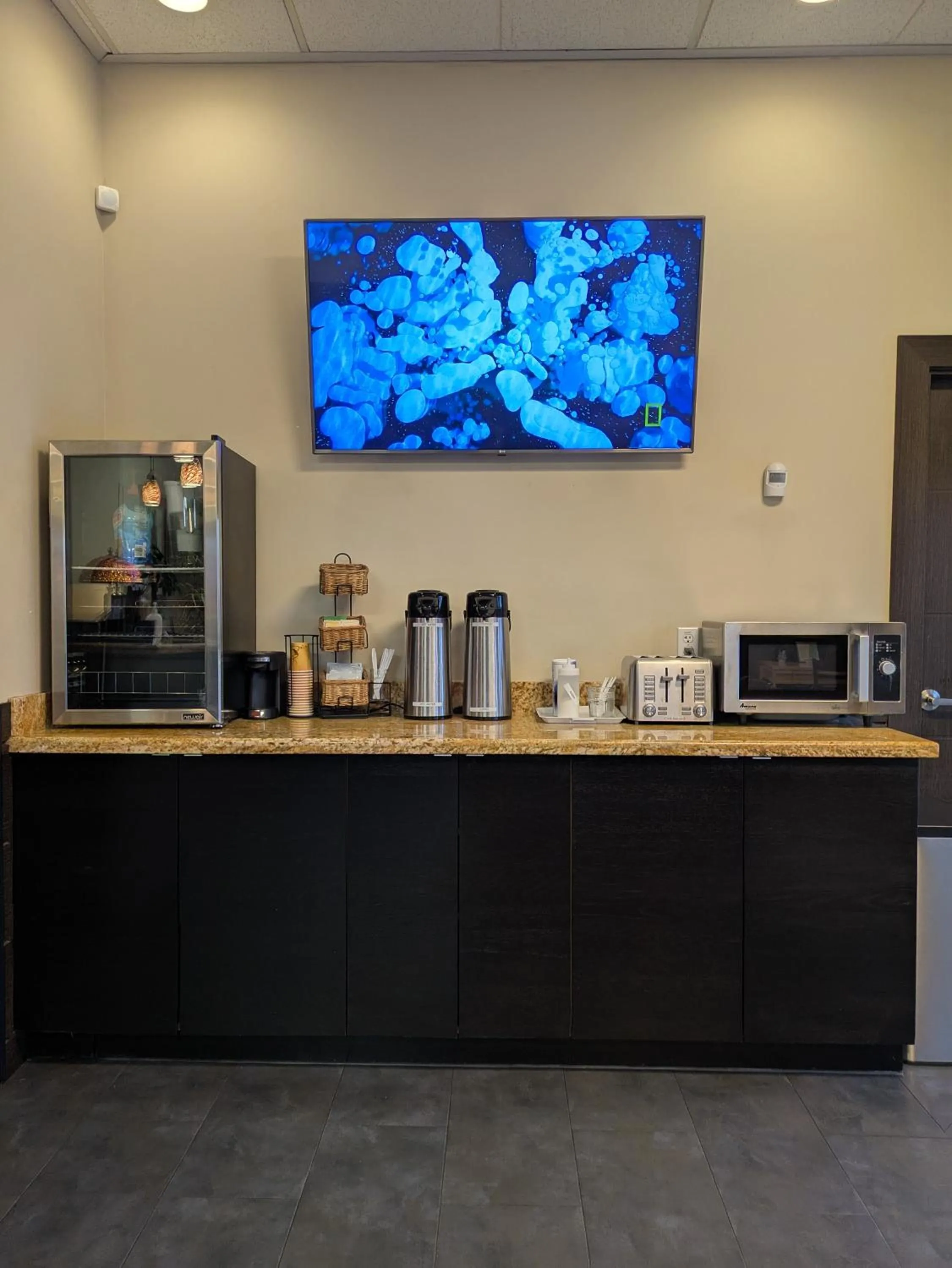 Lobby or reception in Best Lynnwood Inn