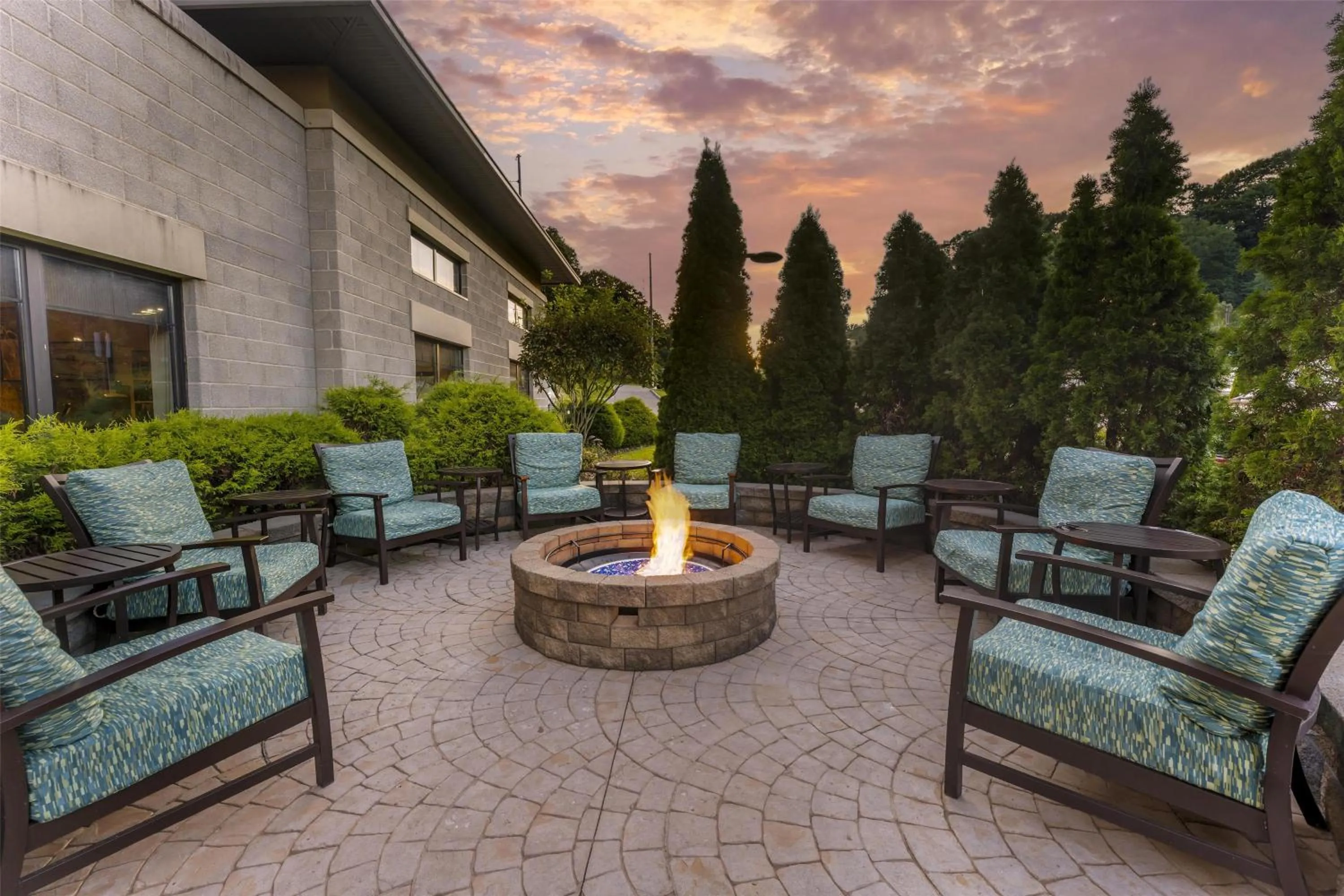 Property building in Best Western Plus Franciscan Square Inn & Suites Steubenville